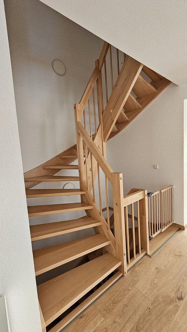 Pronájem bytu 4+kk 150 m², Schwäbisch Hall, Bádensko-Württembersko Pronájem bytu 4+kk 150 m², Schwäbisch Hall, Bádensko-Württembersko
