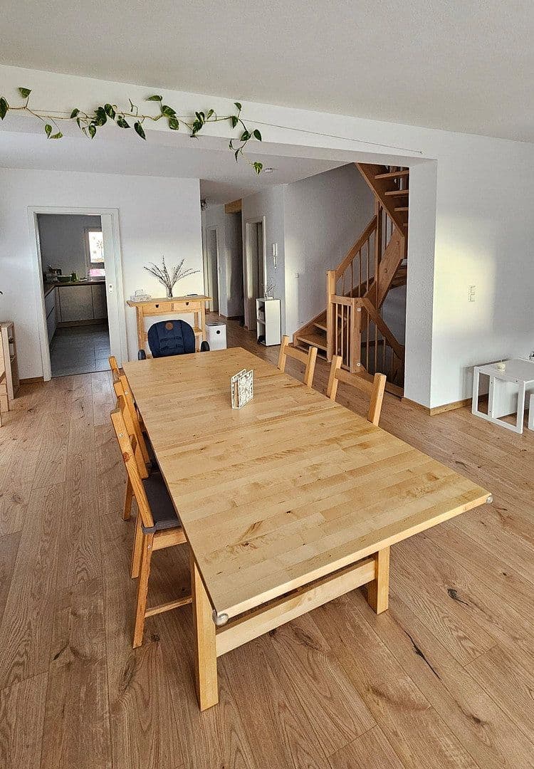 Pronájem bytu 4+kk 150 m², Schwäbisch Hall, Bádensko-Württembersko Pronájem bytu 4+kk 150 m², Schwäbisch Hall, Bádensko-Württembersko