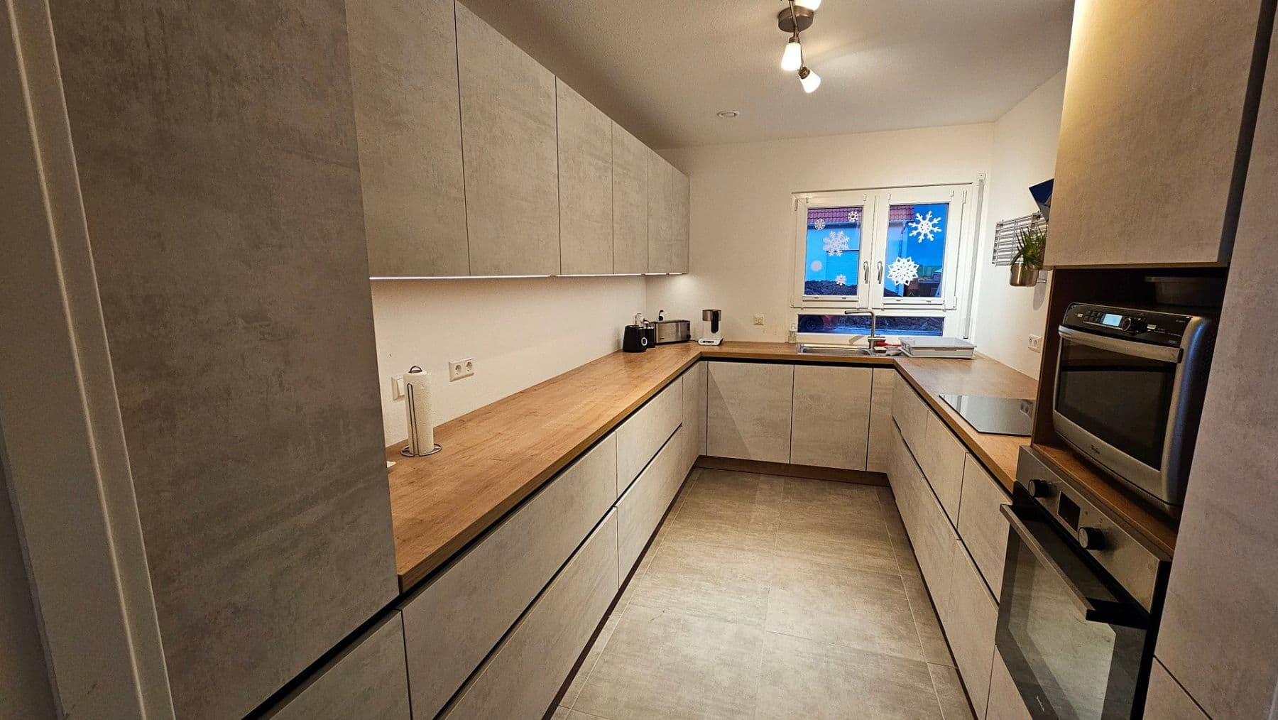 Pronájem bytu 4+kk 150 m², Schwäbisch Hall, Bádensko-Württembersko Pronájem bytu 4+kk 150 m², Schwäbisch Hall, Bádensko-Württembersko