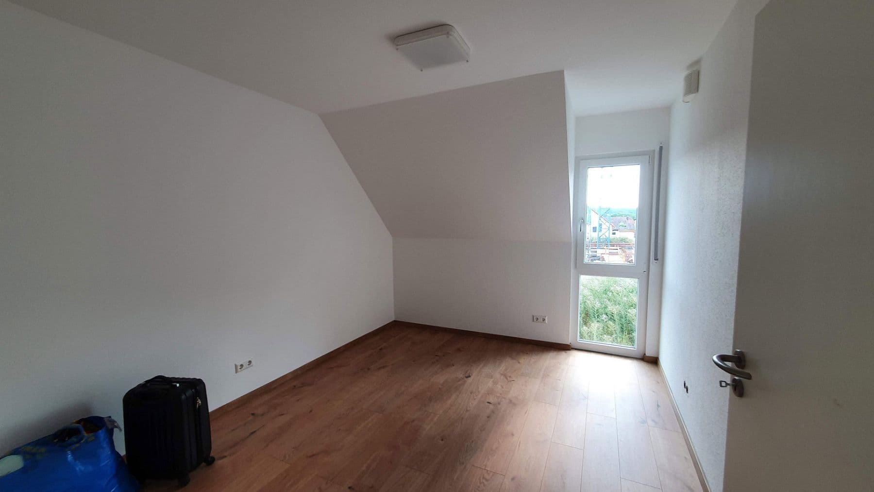 Pronájem bytu 4+kk 150 m², Schwäbisch Hall, Bádensko-Württembersko Pronájem bytu 4+kk 150 m², Schwäbisch Hall, Bádensko-Württembersko