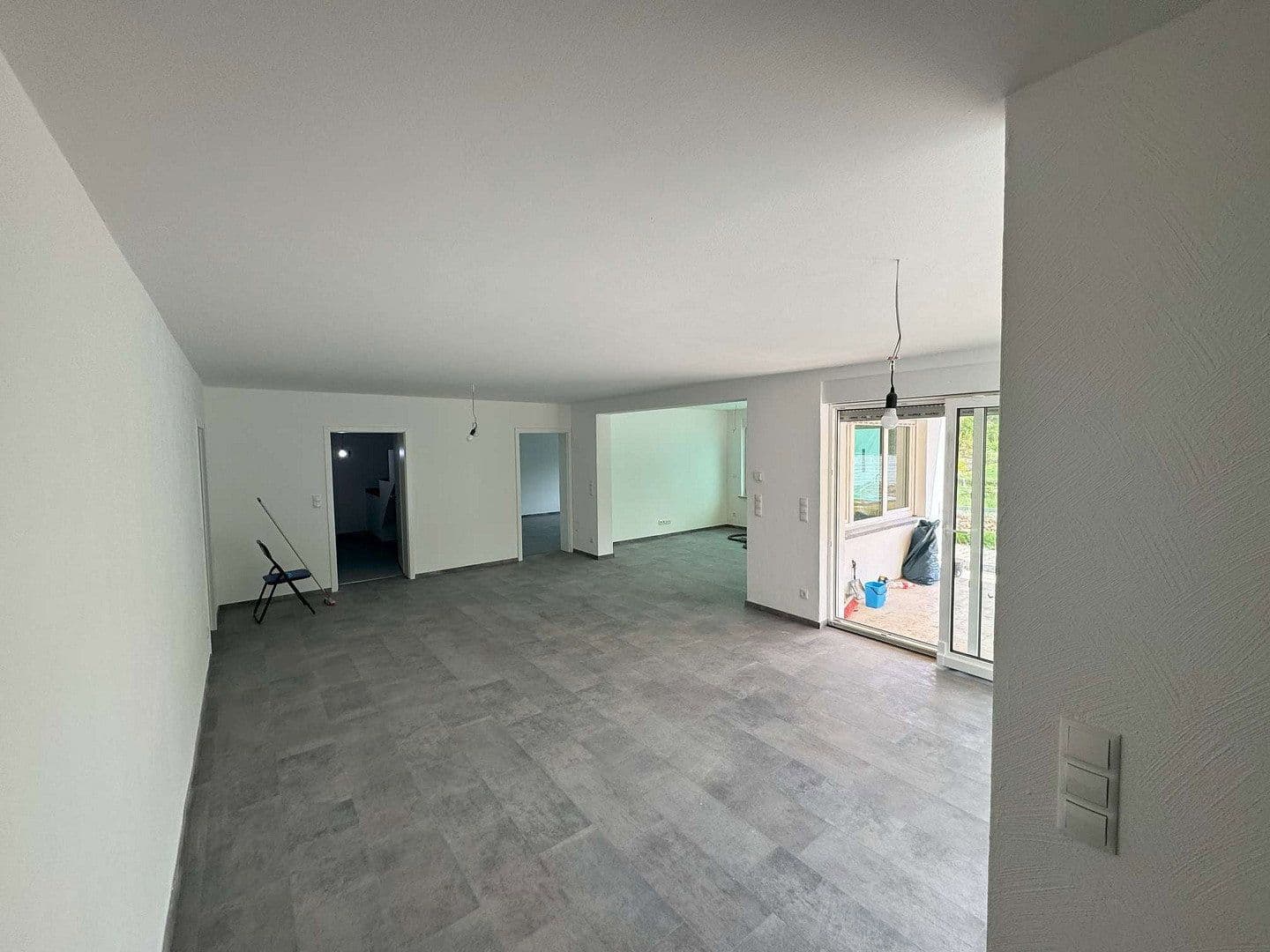 Pronájem bytu 3+1 130 m², Wehr, Porýní-Falc Pronájem bytu 3+1 130 m², Wehr, Porýní-Falc