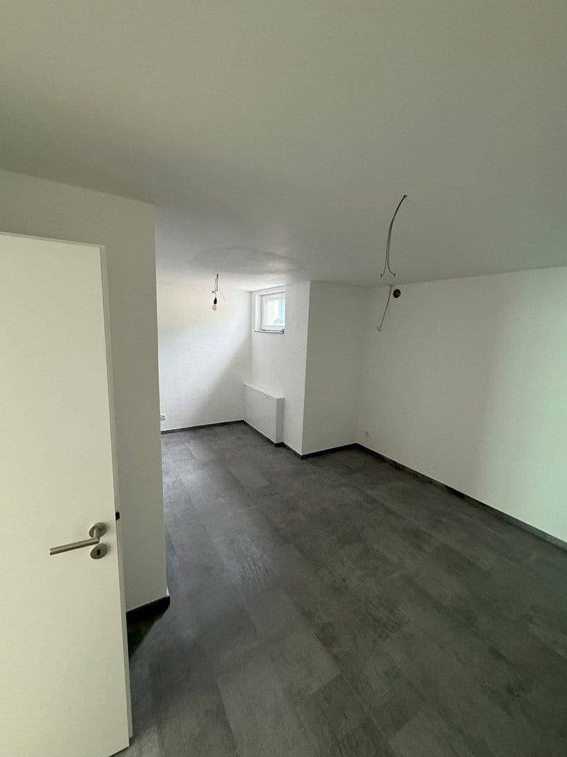 Pronájem bytu 3+1 130 m², Wehr, Porýní-Falc Pronájem bytu 3+1 130 m², Wehr, Porýní-Falc