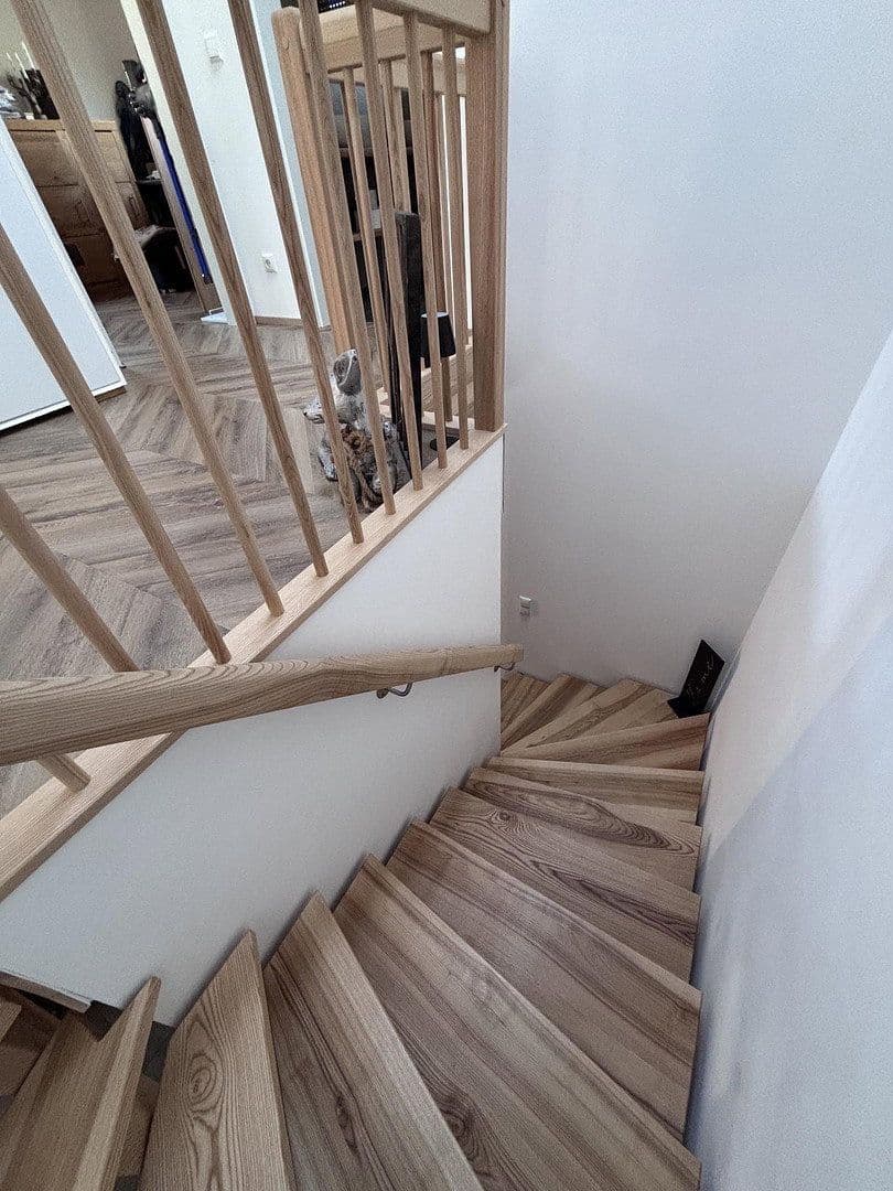 Prodej domu 146 m², pozemek 180 m², Feldkirchen-Westerham, Bavorsko Prodej domu 146 m², pozemek 180 m², Feldkirchen-Westerham, Bavorsko