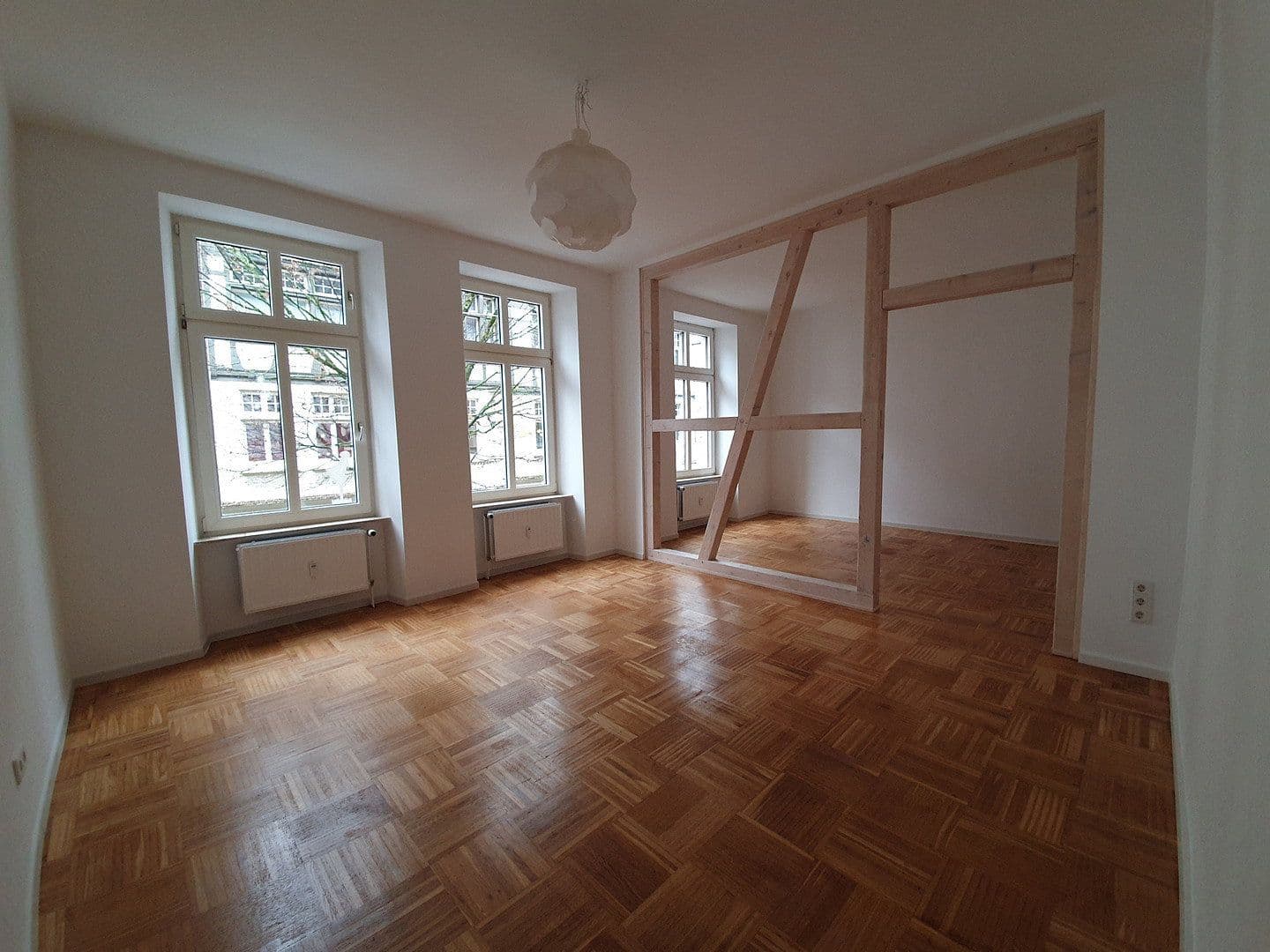 Pronájem bytu 3+1 90 m², Wuppertal OT Barmen, Severní Porýní-Vestfálsko Pronájem bytu 3+1 90 m², Wuppertal OT Barmen, Severní Porýní-Vestfálsko