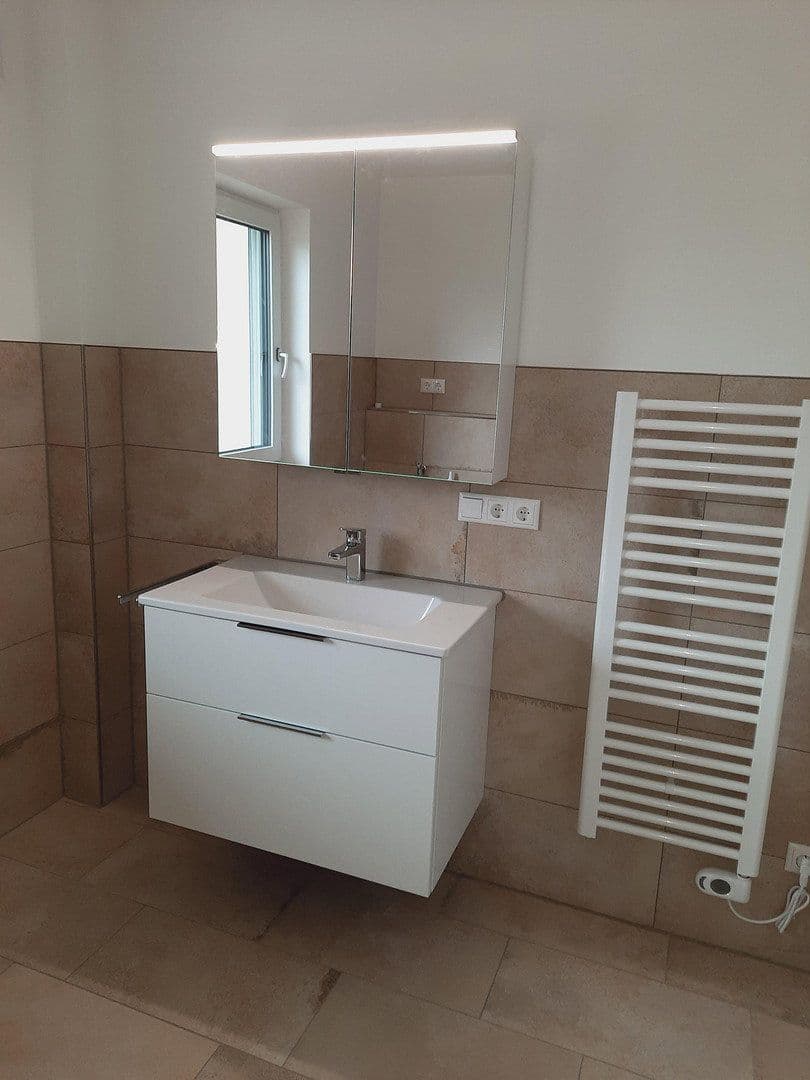 Pronájem bytu 3+1 97 m², Weng, Bavorsko Pronájem bytu 3+1 97 m², Weng, Bavorsko