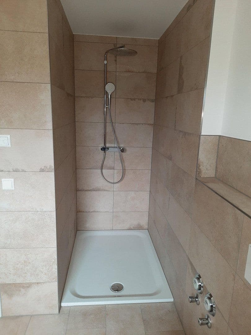 Pronájem bytu 3+1 97 m², Weng, Bavorsko Pronájem bytu 3+1 97 m², Weng, Bavorsko