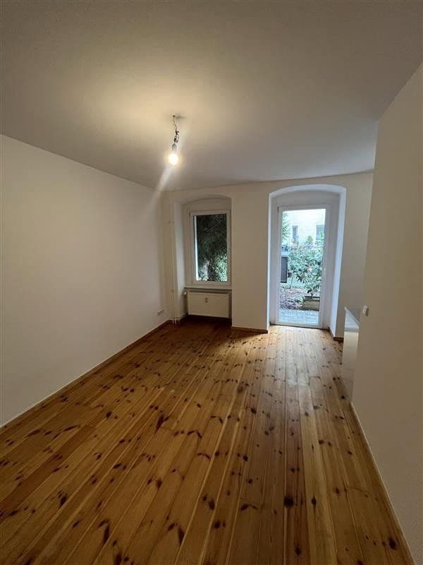 Pronájem bytu 1+1 28 m², Leberstr. 76, Berlin, Berlín Pronájem bytu 1+1 28 m², Leberstr. 76, Berlin, Berlín