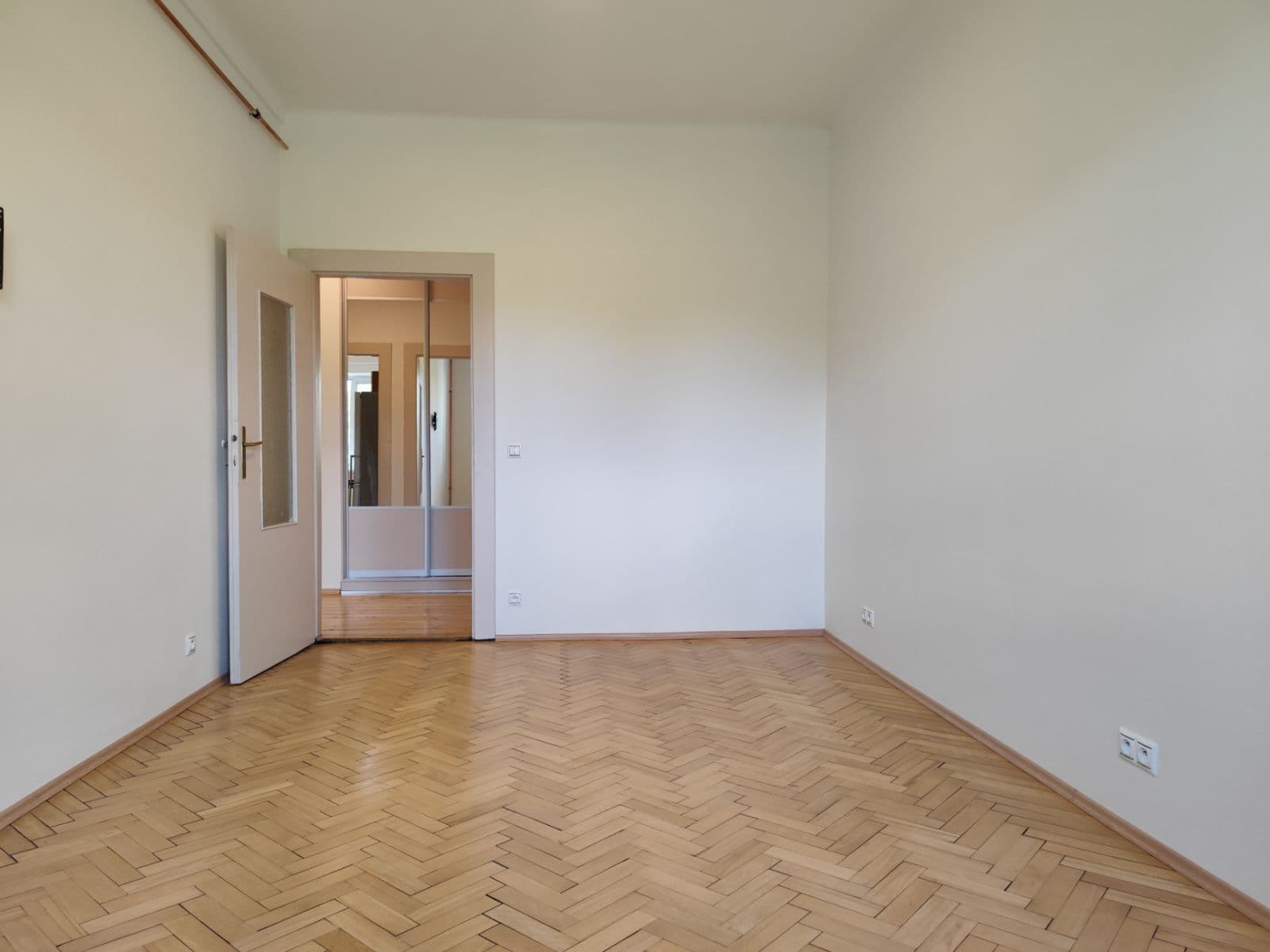 Pronájem bytu 1+1 43 m², V Zálomu, Praha, Praha Pronájem bytu 1+1 43 m², V Zálomu, Praha, Praha
