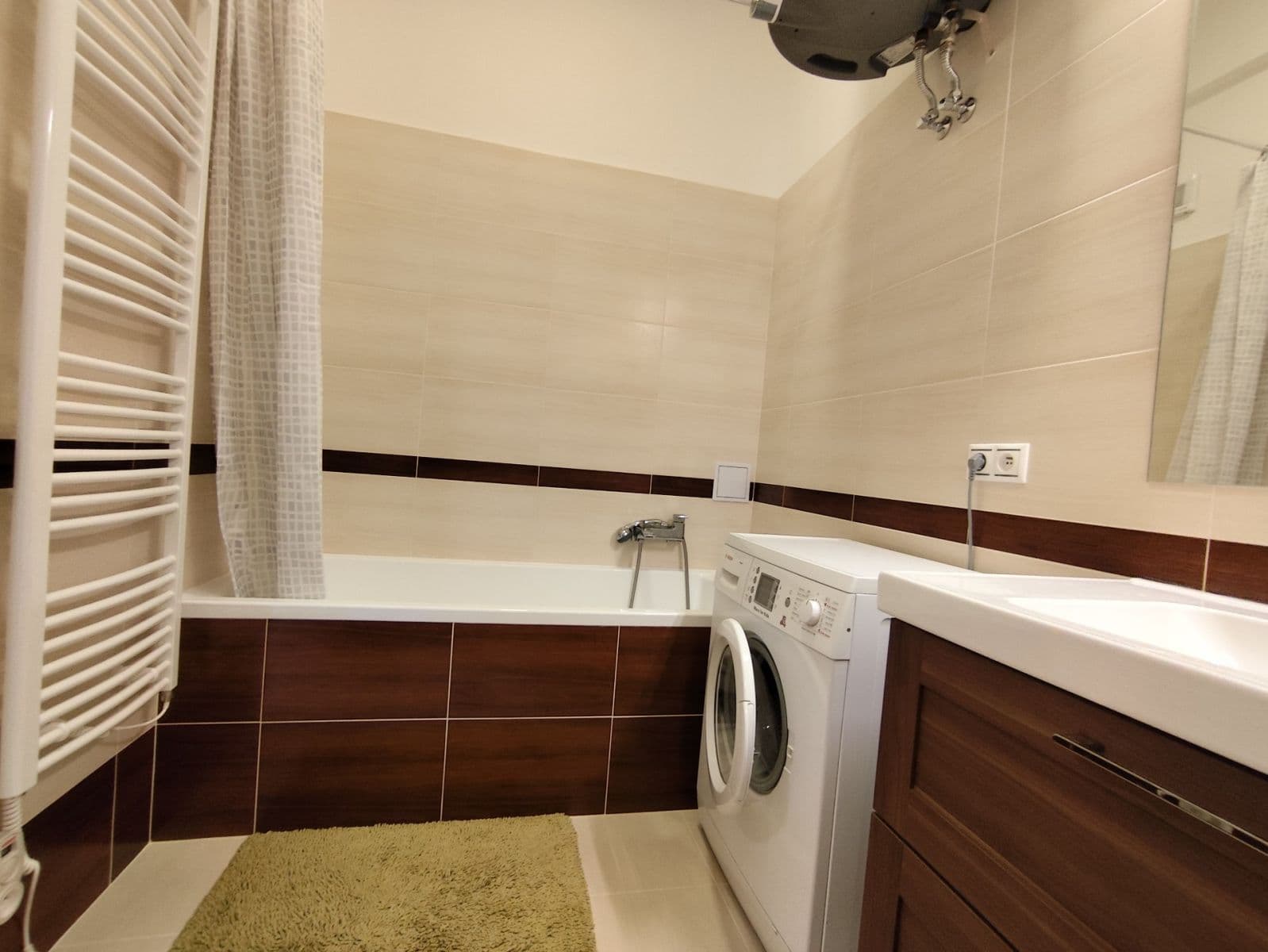 Pronájem bytu 1+1 43 m², V Zálomu, Praha, Praha Pronájem bytu 1+1 43 m², V Zálomu, Praha, Praha