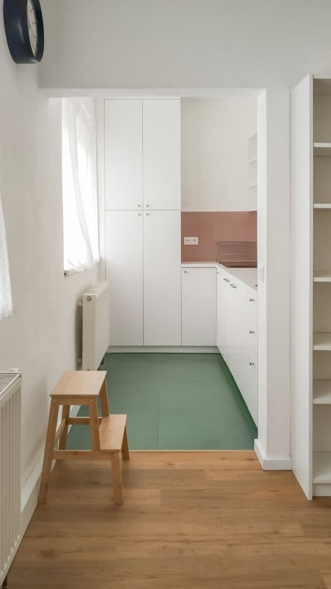 Pronájem bytu 1+kk 28 m², Semilská, Praha, Praha Pronájem bytu 1+kk 28 m², Semilská, Praha, Praha