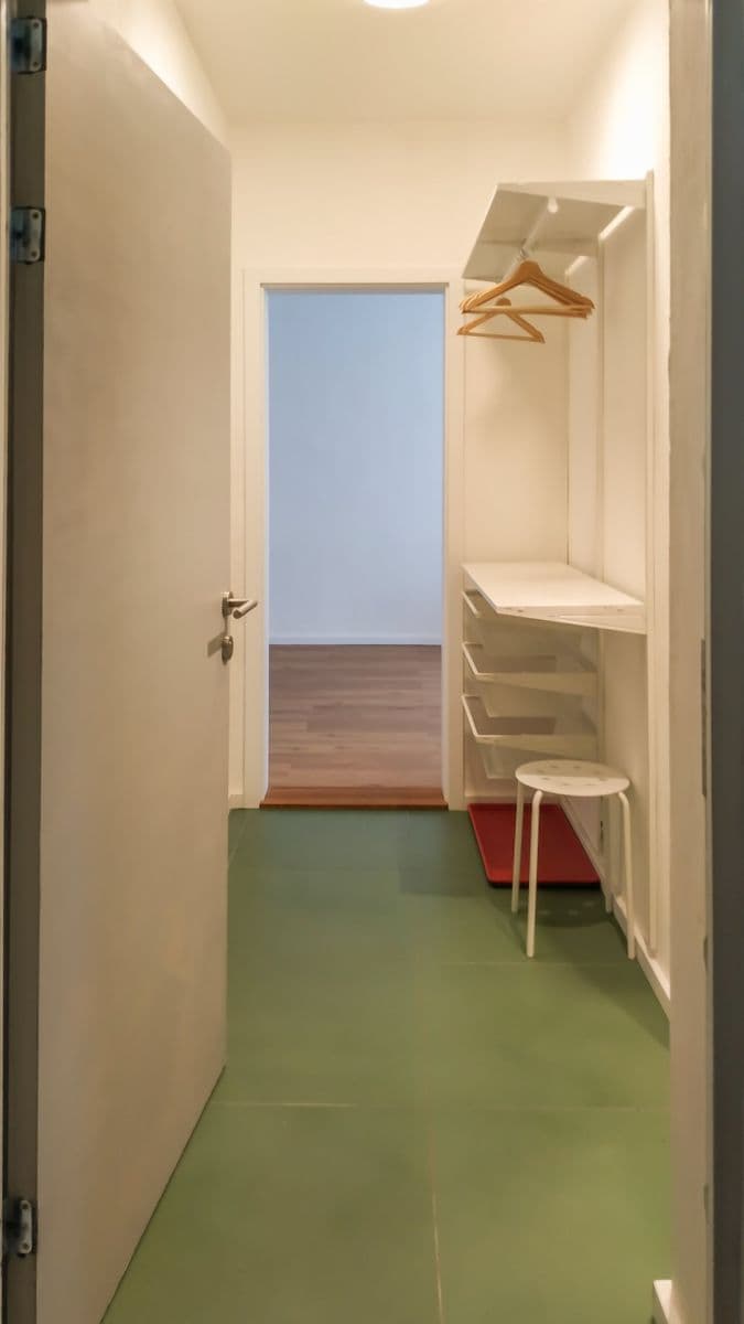 Pronájem bytu 1+kk 28 m², Semilská, Praha, Praha Pronájem bytu 1+kk 28 m², Semilská, Praha, Praha