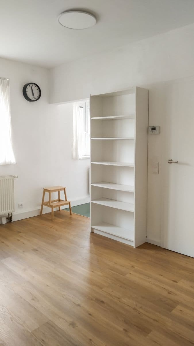 Pronájem bytu 1+kk 28 m², Semilská, Praha, Praha Pronájem bytu 1+kk 28 m², Semilská, Praha, Praha