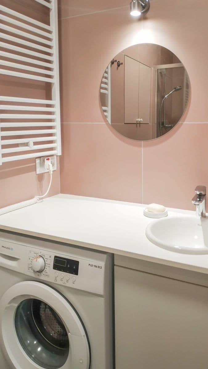 Pronájem bytu 1+kk 28 m², Semilská, Praha, Praha Pronájem bytu 1+kk 28 m², Semilská, Praha, Praha