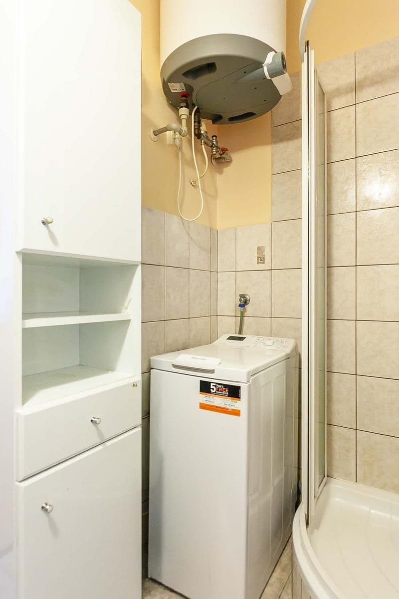 Prodej bytu 2+kk 41 m², Nemocniční, Praha, Praha Prodej bytu 2+kk 41 m², Nemocniční, Praha, Praha