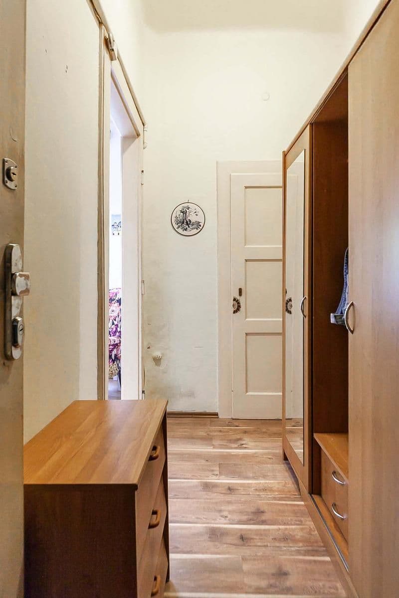 Prodej bytu 2+kk 41 m², Nemocniční, Praha, Praha Prodej bytu 2+kk 41 m², Nemocniční, Praha, Praha