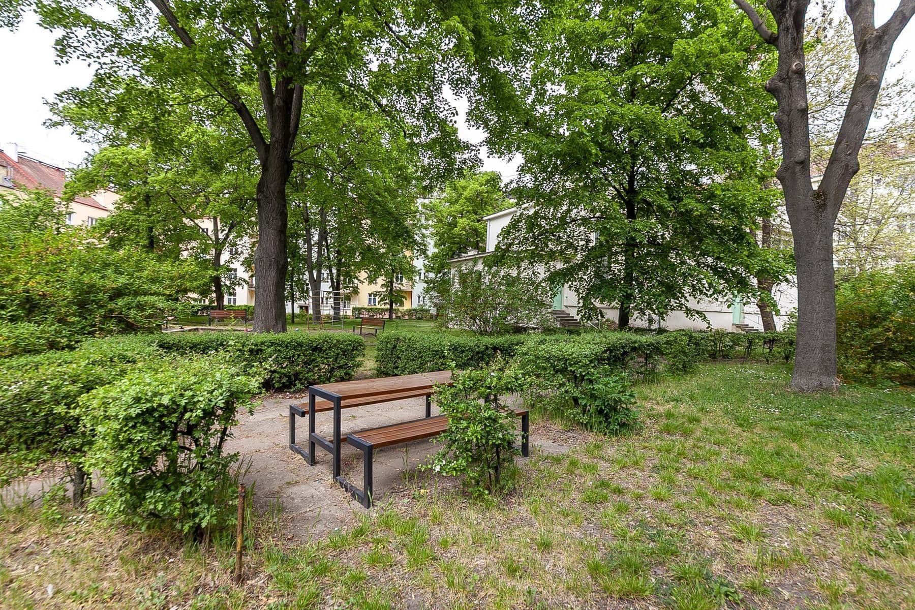 Prodej bytu 2+kk 41 m², Nemocniční, Praha, Praha Prodej bytu 2+kk 41 m², Nemocniční, Praha, Praha