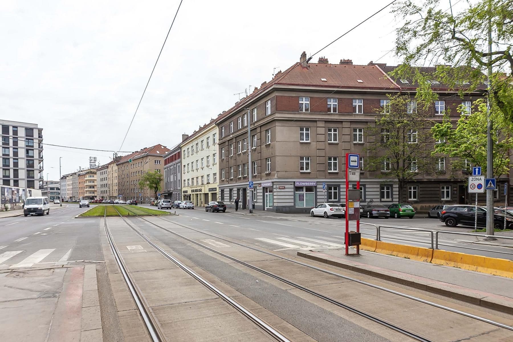 Prodej bytu 2+kk 41 m², Nemocniční, Praha, Praha Prodej bytu 2+kk 41 m², Nemocniční, Praha, Praha
