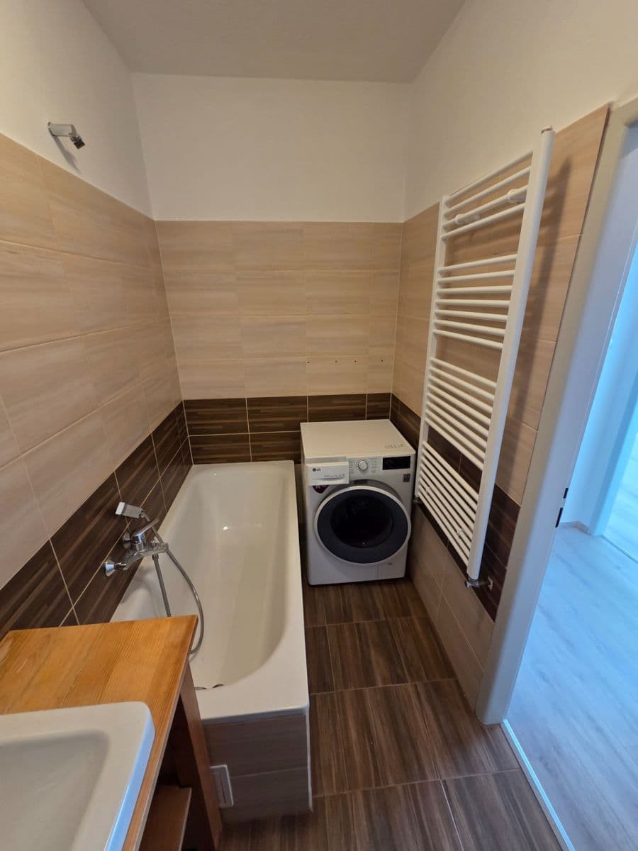 Pronájem bytu 3+kk 57 m², U Stadionu, Jablonné nad Orlicí, Pardubický kraj Pronájem bytu 3+kk 57 m², U Stadionu, Jablonné nad Orlicí, Pardubický kraj