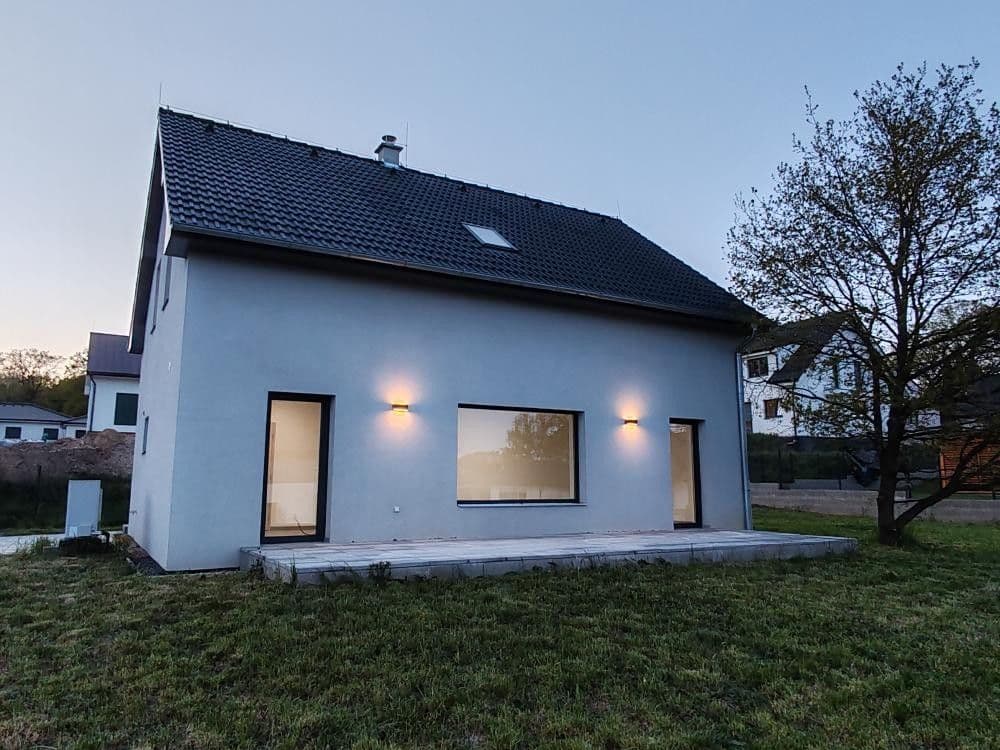 Prodej domu 207 m², pozemek 723 m², Ke Koupališti, Jirkov, Ústecký kraj Prodej domu 207 m², pozemek 723 m², Ke Koupališti, Jirkov, Ústecký kraj