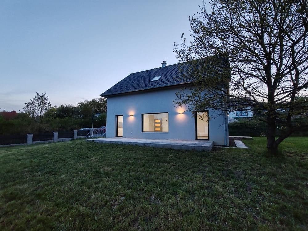 Prodej domu 207 m², pozemek 723 m², Ke Koupališti, Jirkov, Ústecký kraj Prodej domu 207 m², pozemek 723 m², Ke Koupališti, Jirkov, Ústecký kraj
