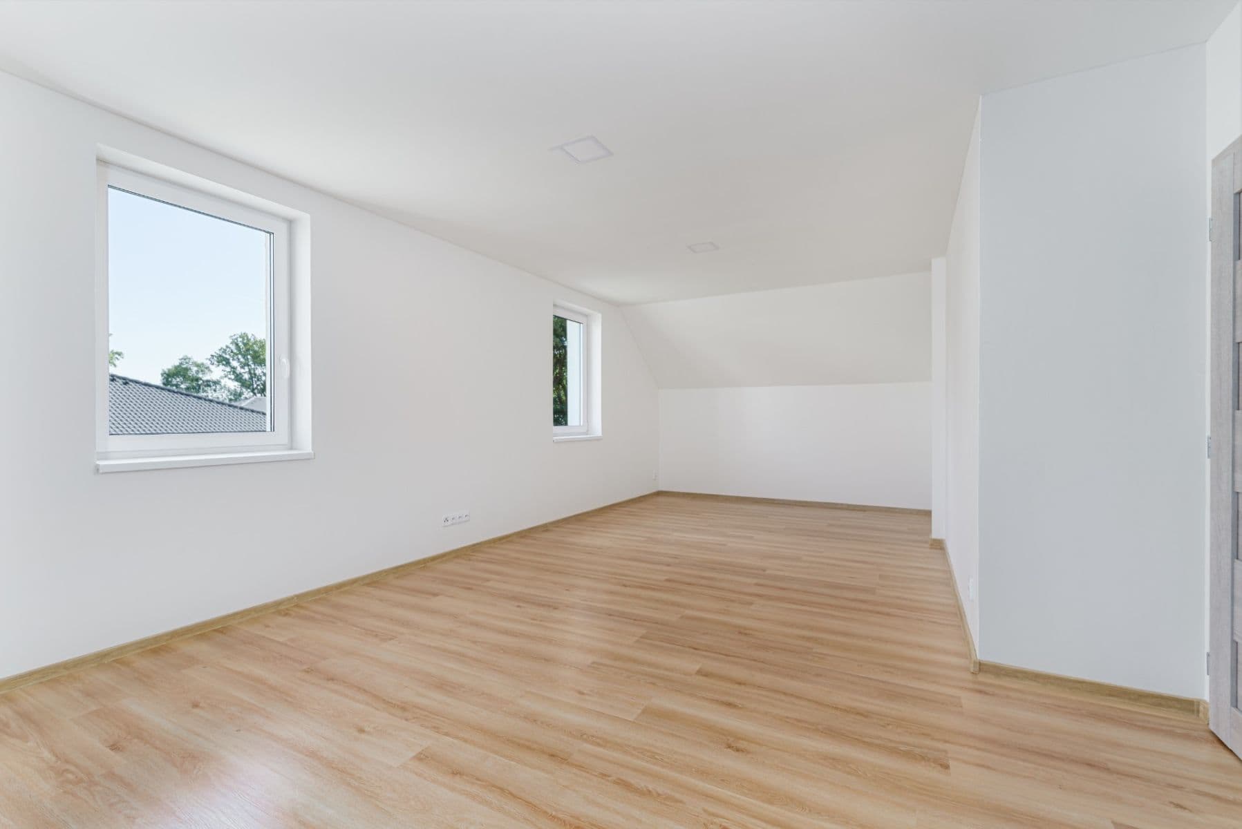 Prodej domu 207 m², pozemek 723 m², Ke Koupališti, Jirkov, Ústecký kraj Prodej domu 207 m², pozemek 723 m², Ke Koupališti, Jirkov, Ústecký kraj