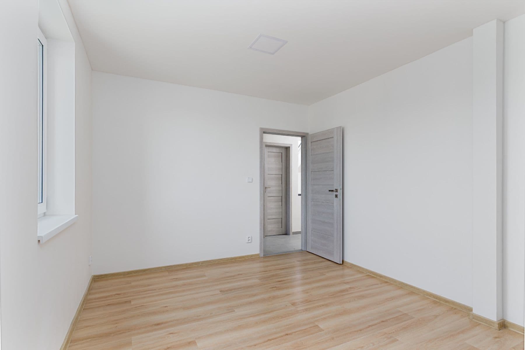 Prodej domu 207 m², pozemek 723 m², Ke Koupališti, Jirkov, Ústecký kraj Prodej domu 207 m², pozemek 723 m², Ke Koupališti, Jirkov, Ústecký kraj