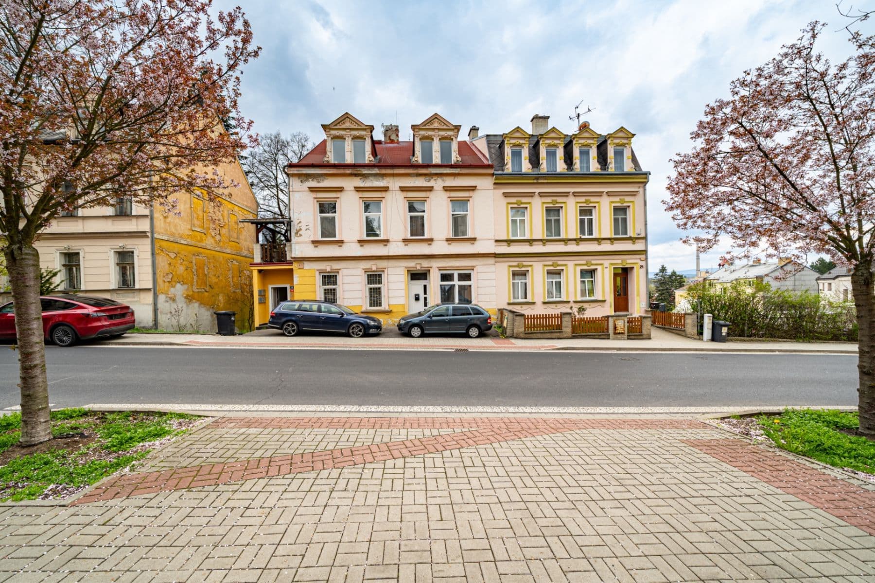 Prodej domu 320 m², pozemek 300 m², Rumunská, Karlovy Vary, Karlovarský kraj Prodej domu 320 m², pozemek 300 m², Rumunská, Karlovy Vary, Karlovarský kraj