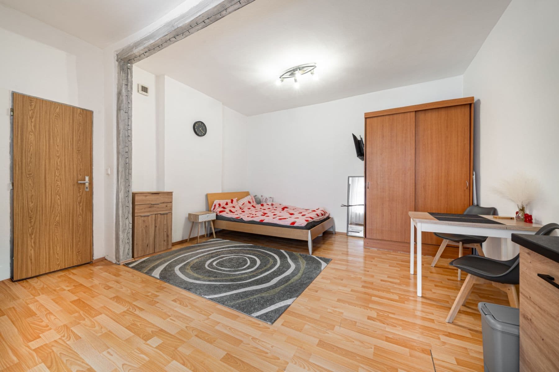 Prodej domu 320 m², pozemek 300 m², Rumunská, Karlovy Vary, Karlovarský kraj Prodej domu 320 m², pozemek 300 m², Rumunská, Karlovy Vary, Karlovarský kraj