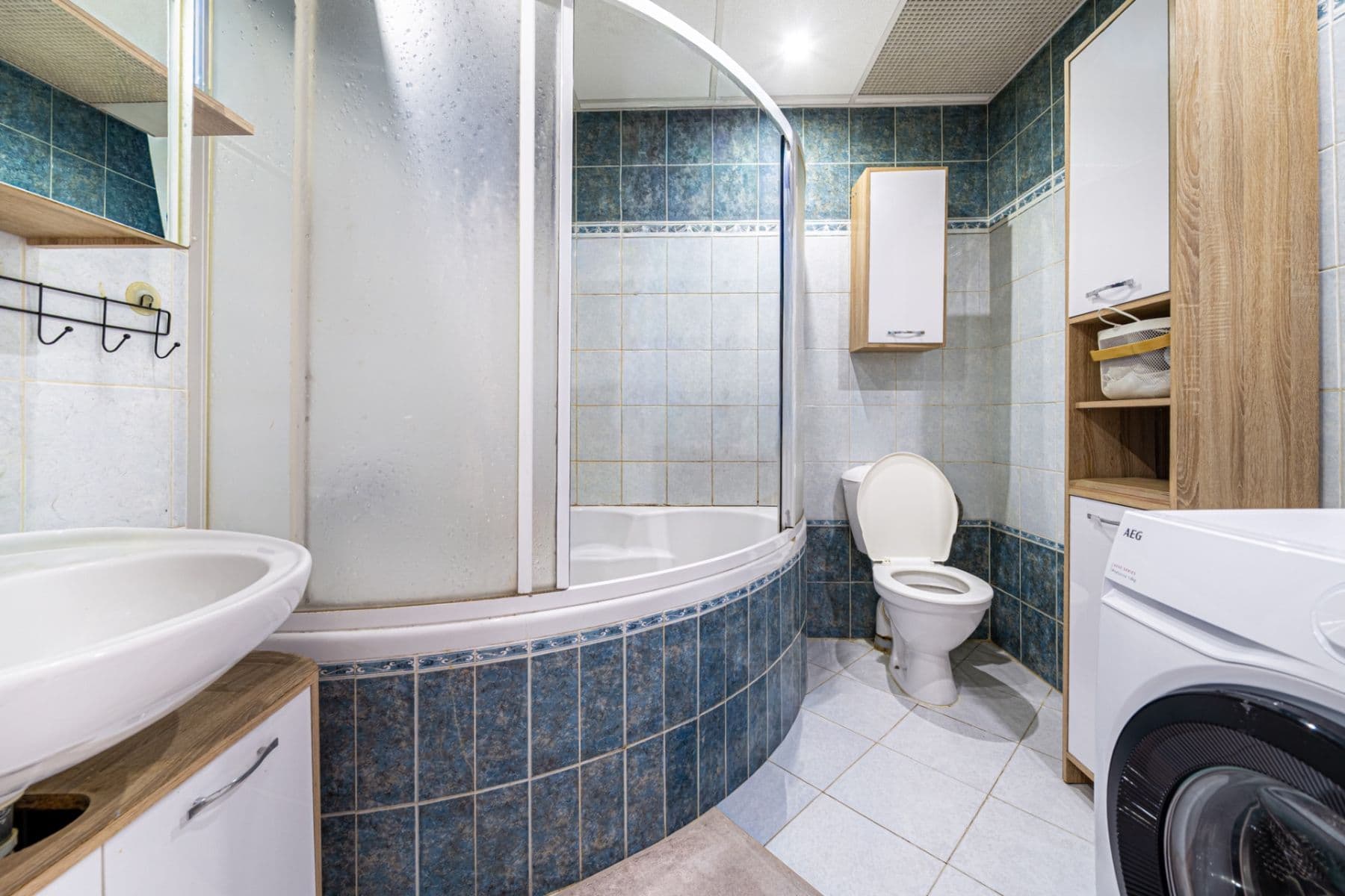 Prodej domu 320 m², pozemek 300 m², Rumunská, Karlovy Vary, Karlovarský kraj Prodej domu 320 m², pozemek 300 m², Rumunská, Karlovy Vary, Karlovarský kraj
