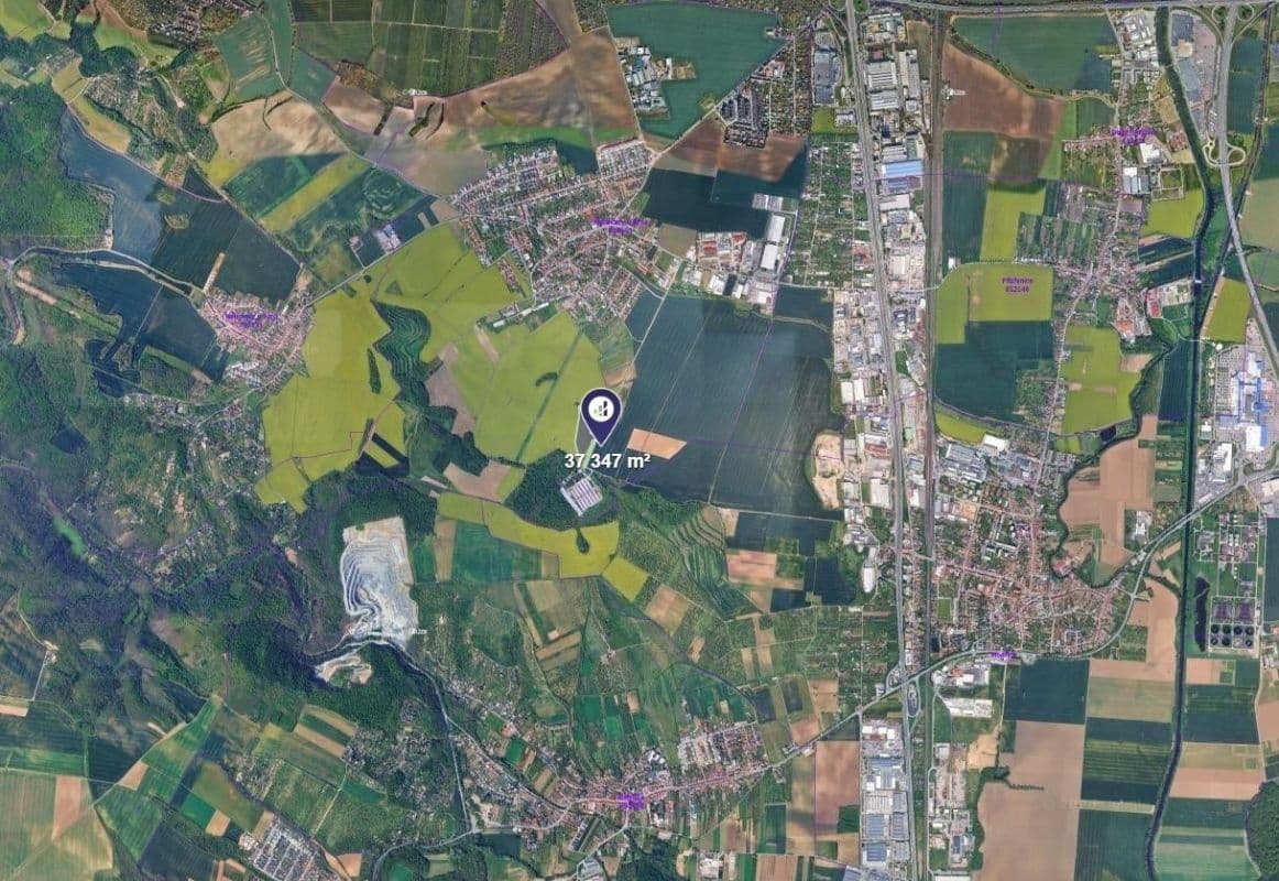 Prodej pozemku 18.674 m², Moravany, Jihomoravský kraj Prodej pozemku 18.674 m², Moravany, Jihomoravský kraj