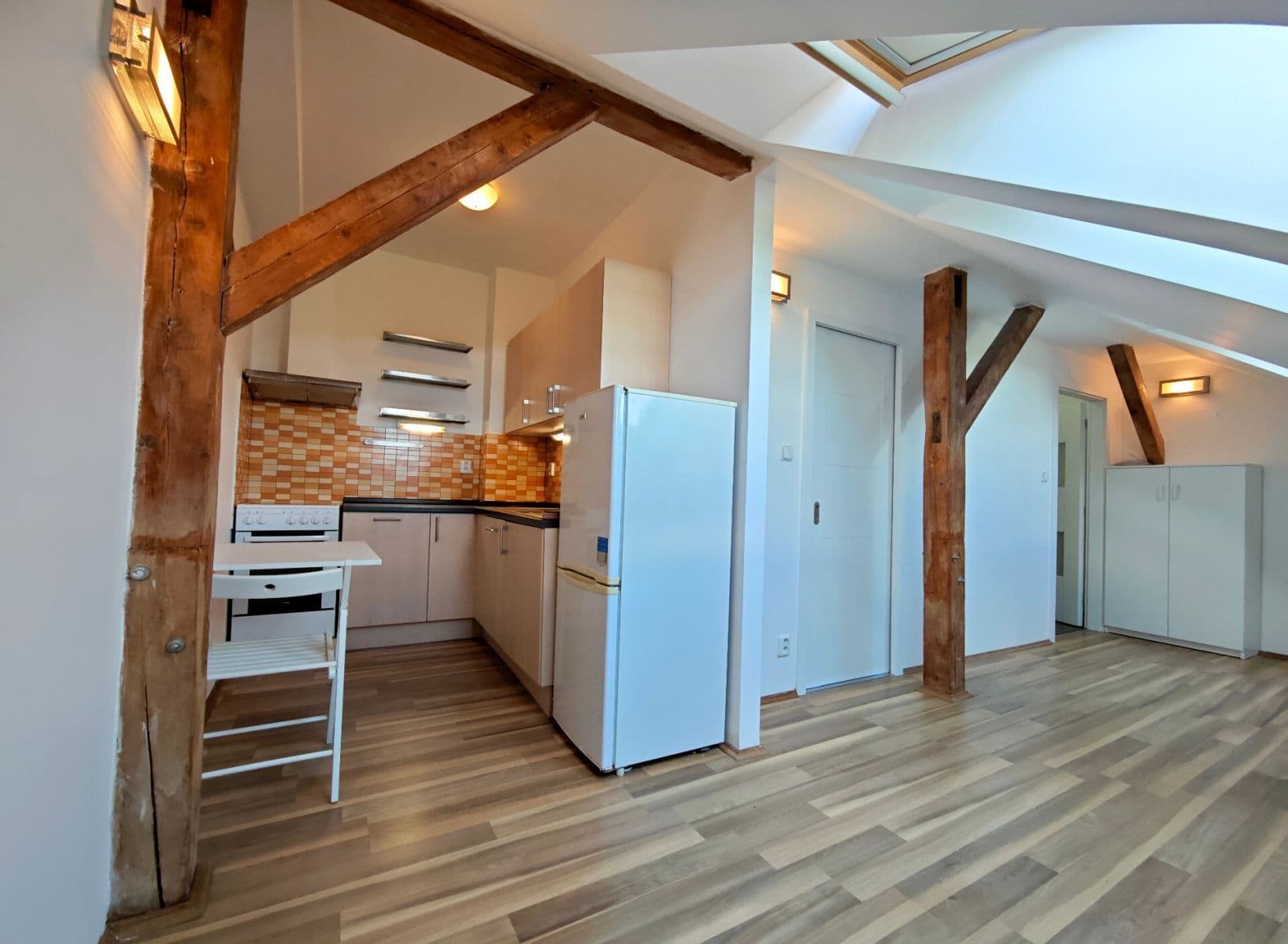 Prodej bytu 1+kk 32 m², V Okruží, Praha, Praha Prodej bytu 1+kk 32 m², V Okruží, Praha, Praha