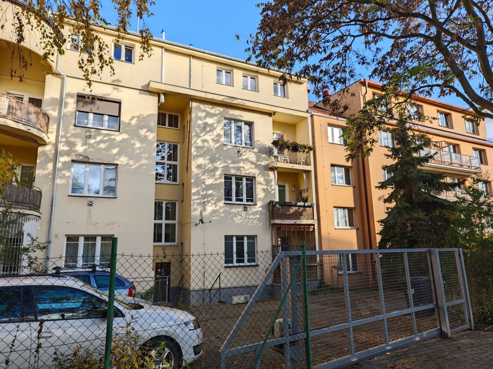 Prodej bytu 1+kk 32 m², V Okruží, Praha, Praha Prodej bytu 1+kk 32 m², V Okruží, Praha, Praha
