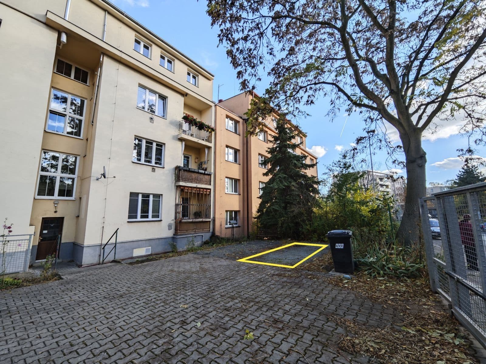 Prodej bytu 1+kk 32 m², V Okruží, Praha, Praha Prodej bytu 1+kk 32 m², V Okruží, Praha, Praha