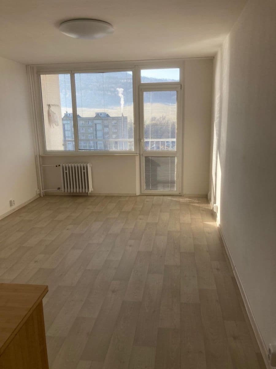 Pronájem bytu 1+kk 28 m², Oblouková, Děčín, Ústecký kraj Pronájem bytu 1+kk 28 m², Oblouková, Děčín, Ústecký kraj