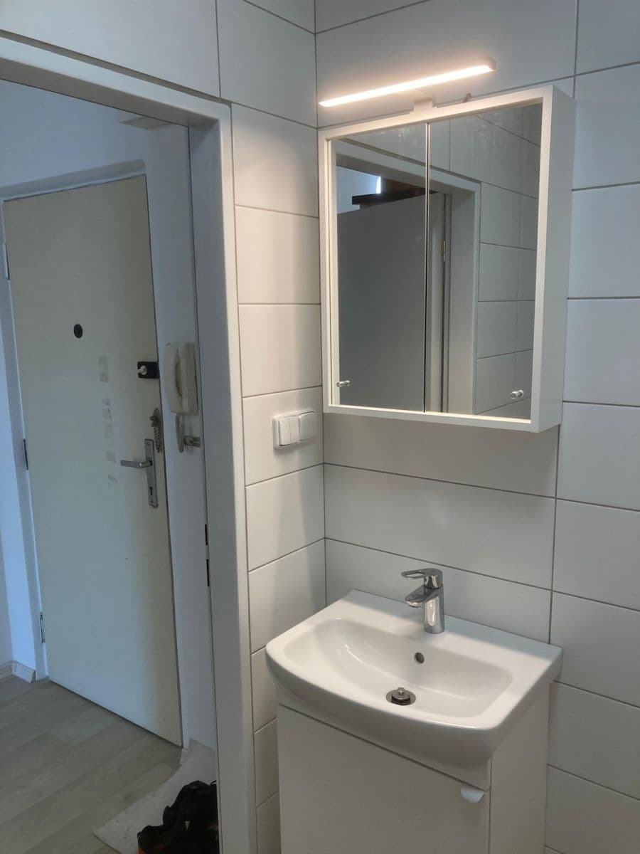 Pronájem bytu 1+kk 28 m², Oblouková, Děčín, Ústecký kraj Pronájem bytu 1+kk 28 m², Oblouková, Děčín, Ústecký kraj