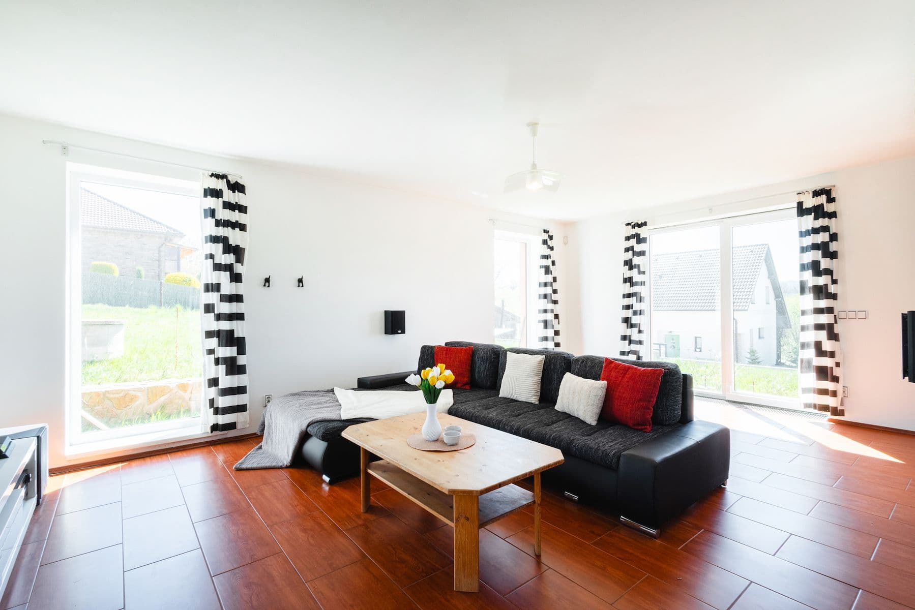 Prodej domu 250 m², pozemek 1.421 m², Kvašťovská, Sedlec-Prčice, Středočeský kraj Prodej domu 250 m², pozemek 1.421 m², Kvašťovská, Sedlec-Prčice, Středočeský kraj