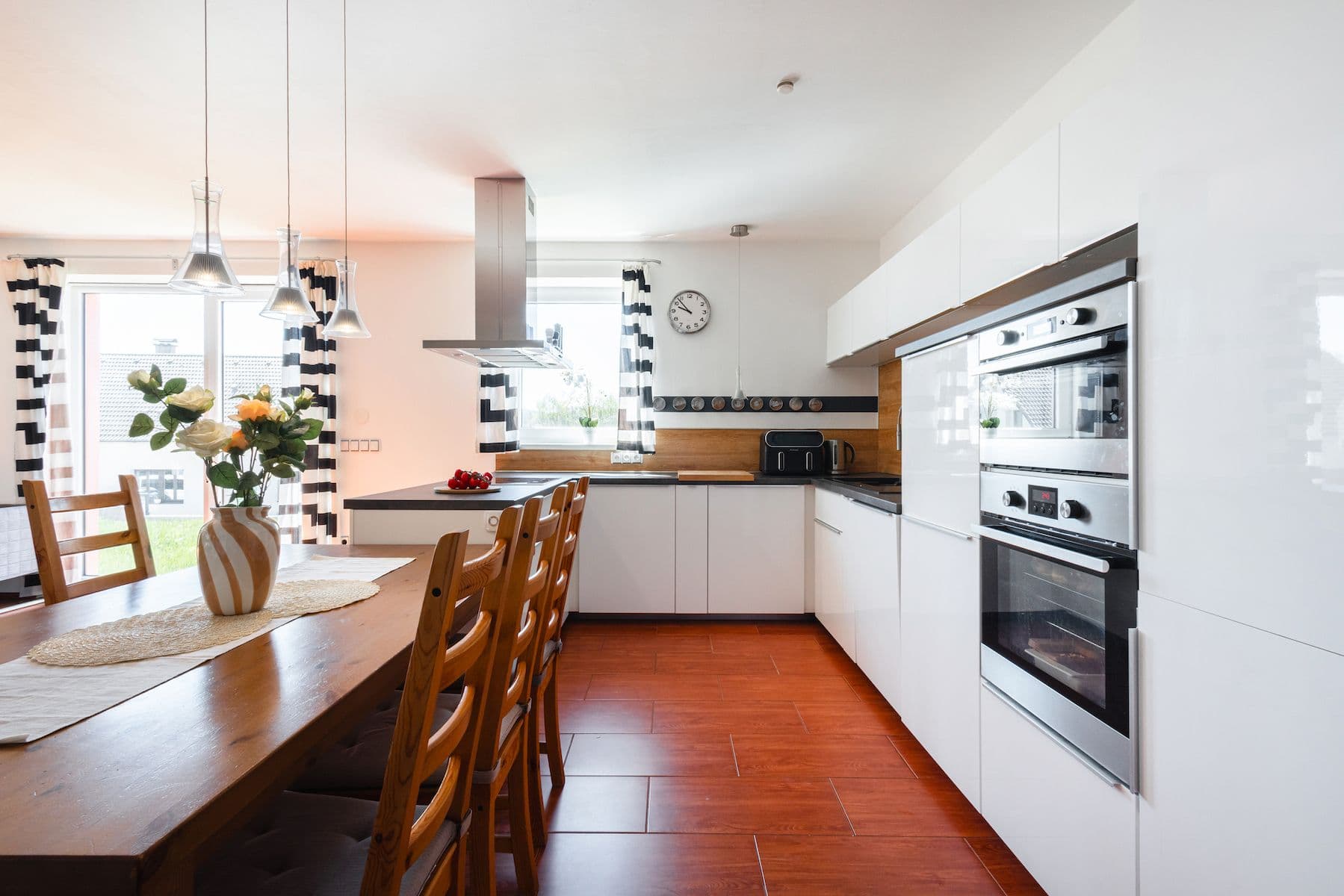 Prodej domu 250 m², pozemek 1.421 m², Kvašťovská, Sedlec-Prčice, Středočeský kraj Prodej domu 250 m², pozemek 1.421 m², Kvašťovská, Sedlec-Prčice, Středočeský kraj
