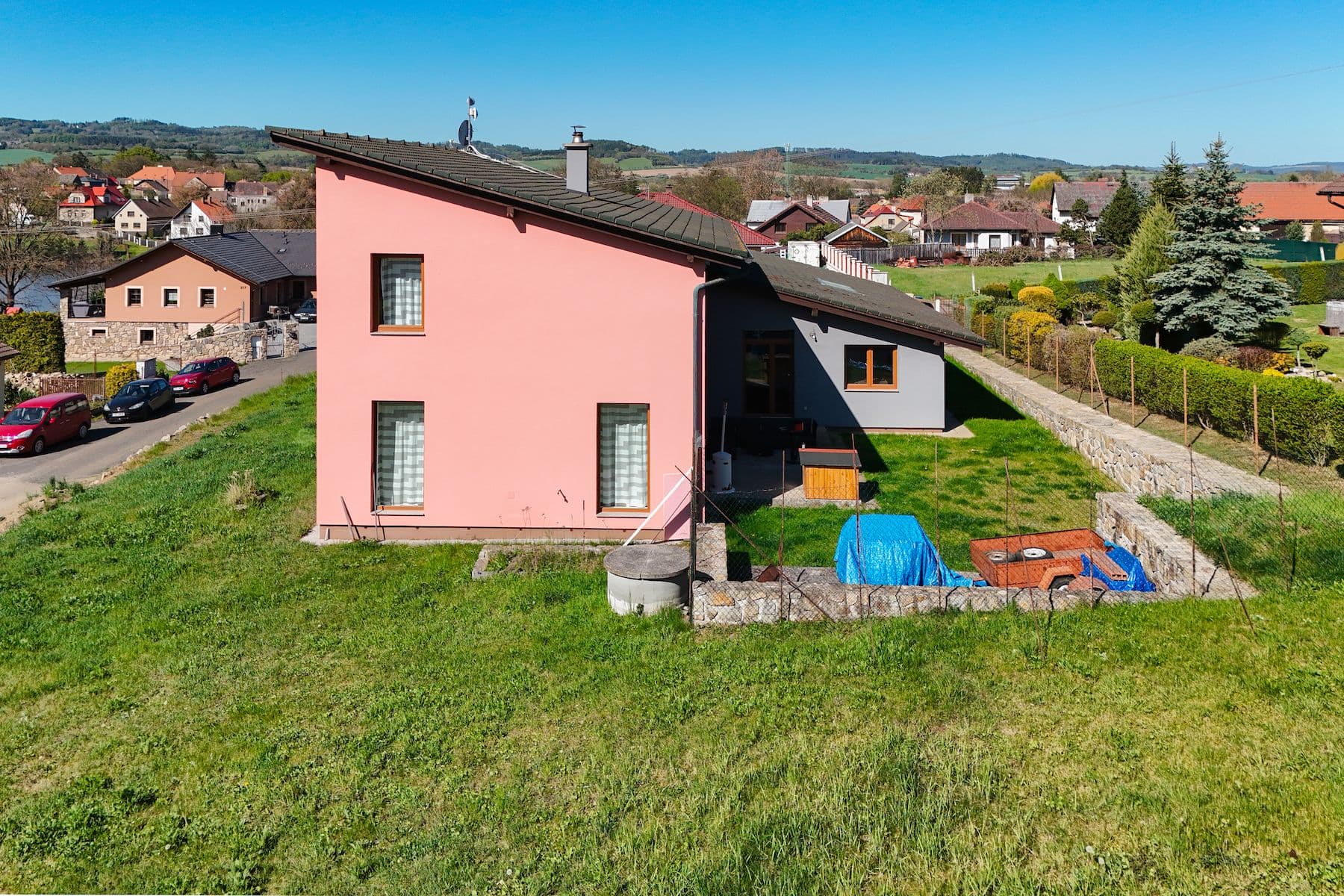 Prodej domu 250 m², pozemek 1.421 m², Kvašťovská, Sedlec-Prčice, Středočeský kraj Prodej domu 250 m², pozemek 1.421 m², Kvašťovská, Sedlec-Prčice, Středočeský kraj