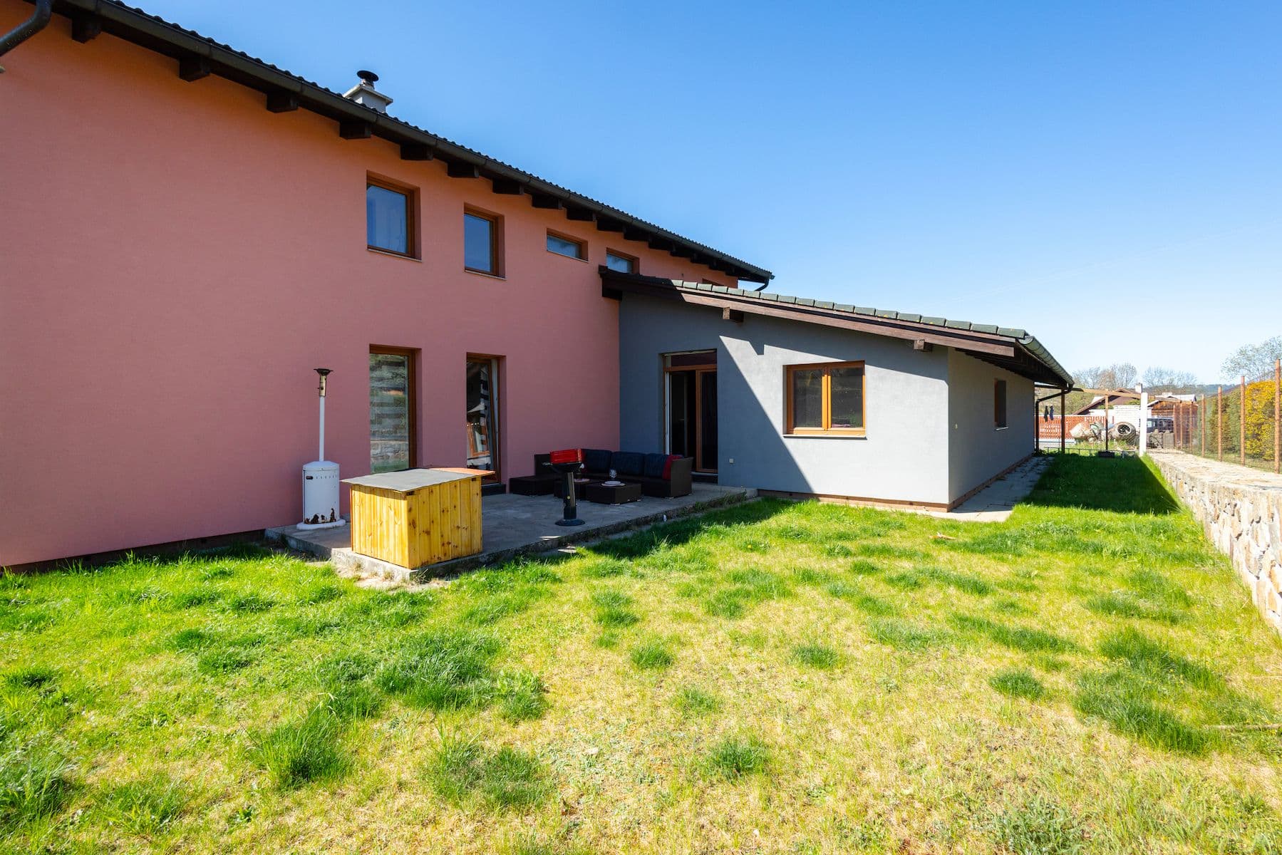 Prodej domu 250 m², pozemek 1.421 m², Kvašťovská, Sedlec-Prčice, Středočeský kraj Prodej domu 250 m², pozemek 1.421 m², Kvašťovská, Sedlec-Prčice, Středočeský kraj