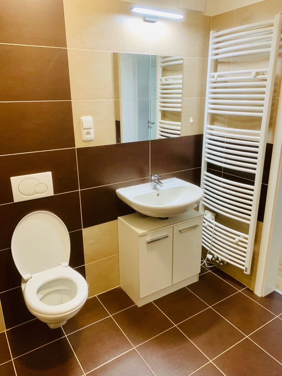 Pronájem bytu 2+kk 65 m², Pod Formankou, Praha, Praha Pronájem bytu 2+kk 65 m², Pod Formankou, Praha, Praha