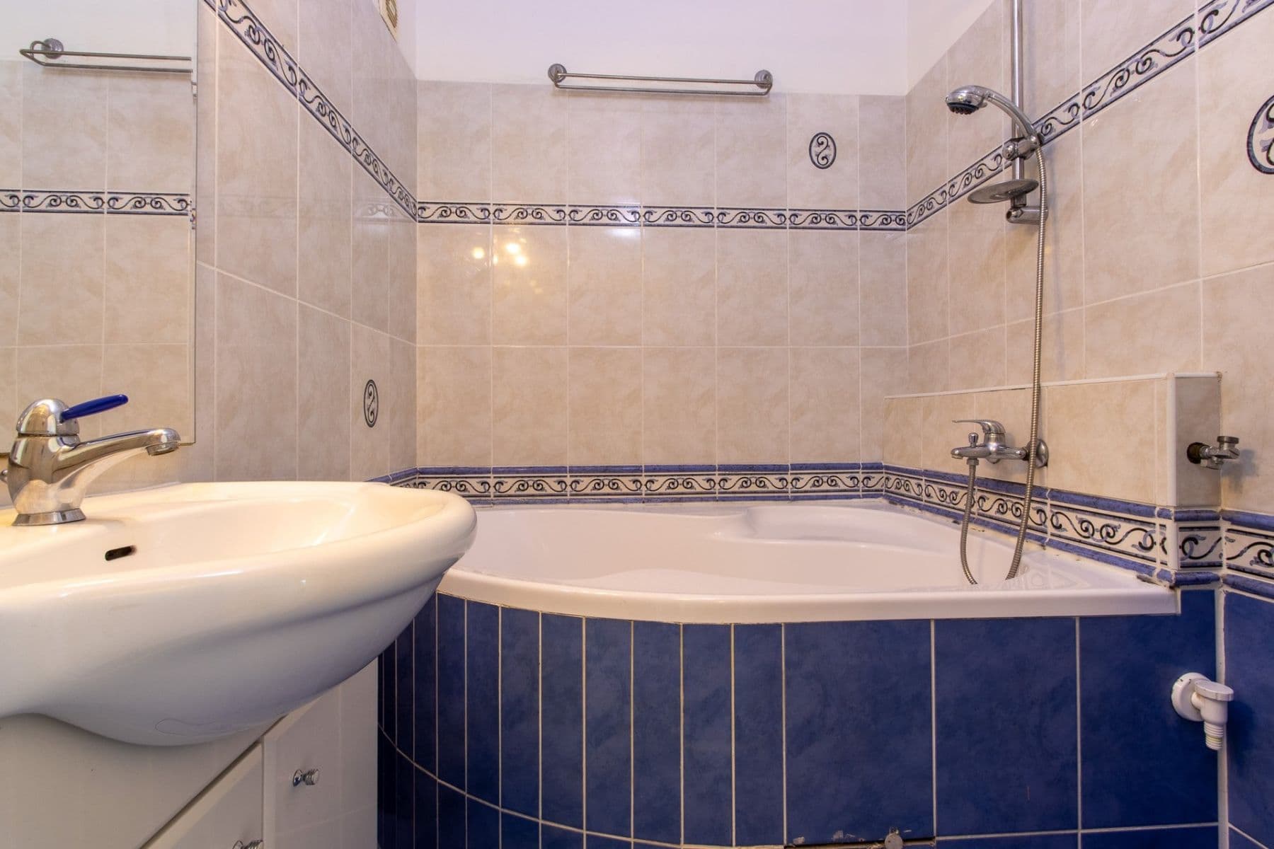 Pronájem bytu 3+1 73 m², Leopoldova, Praha, Praha Pronájem bytu 3+1 73 m², Leopoldova, Praha, Praha