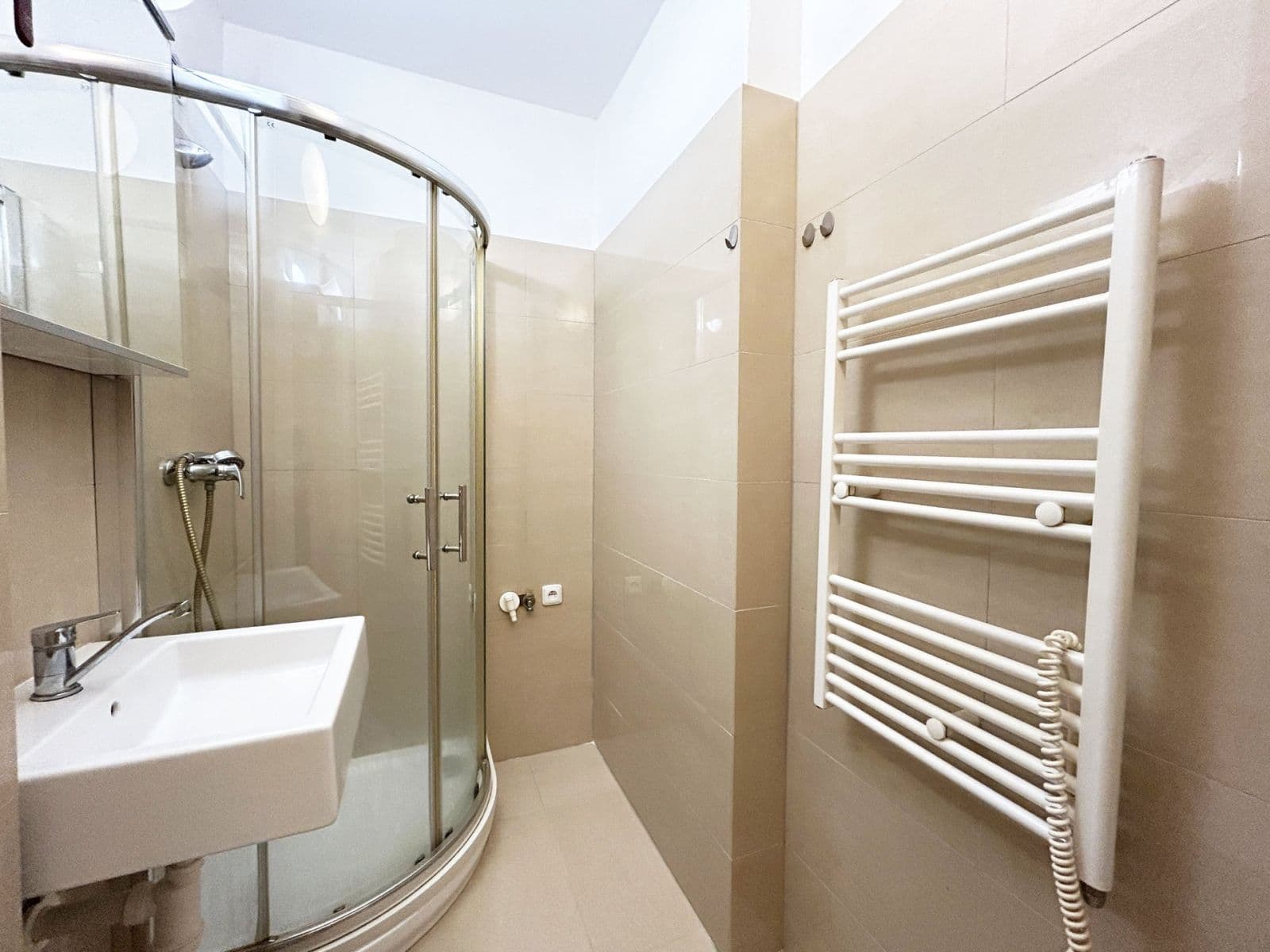 Pronájem bytu 1+kk 24 m², Kounická, Praha, Praha Pronájem bytu 1+kk 24 m², Kounická, Praha, Praha