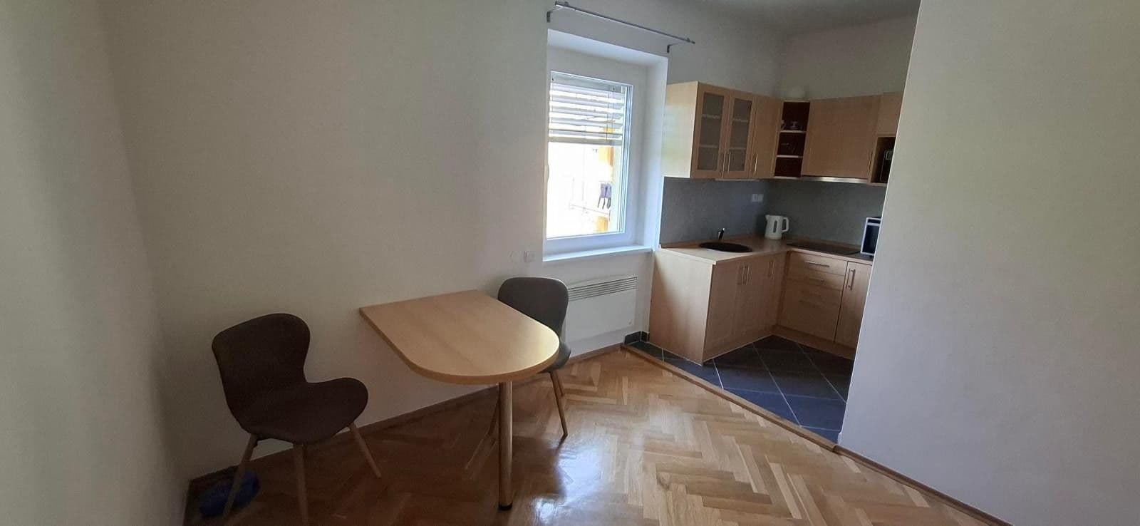 Pronájem bytu 2+kk 48 m², Renneská třída, Brno, Jihomoravský kraj Pronájem bytu 2+kk 48 m², Renneská třída, Brno, Jihomoravský kraj