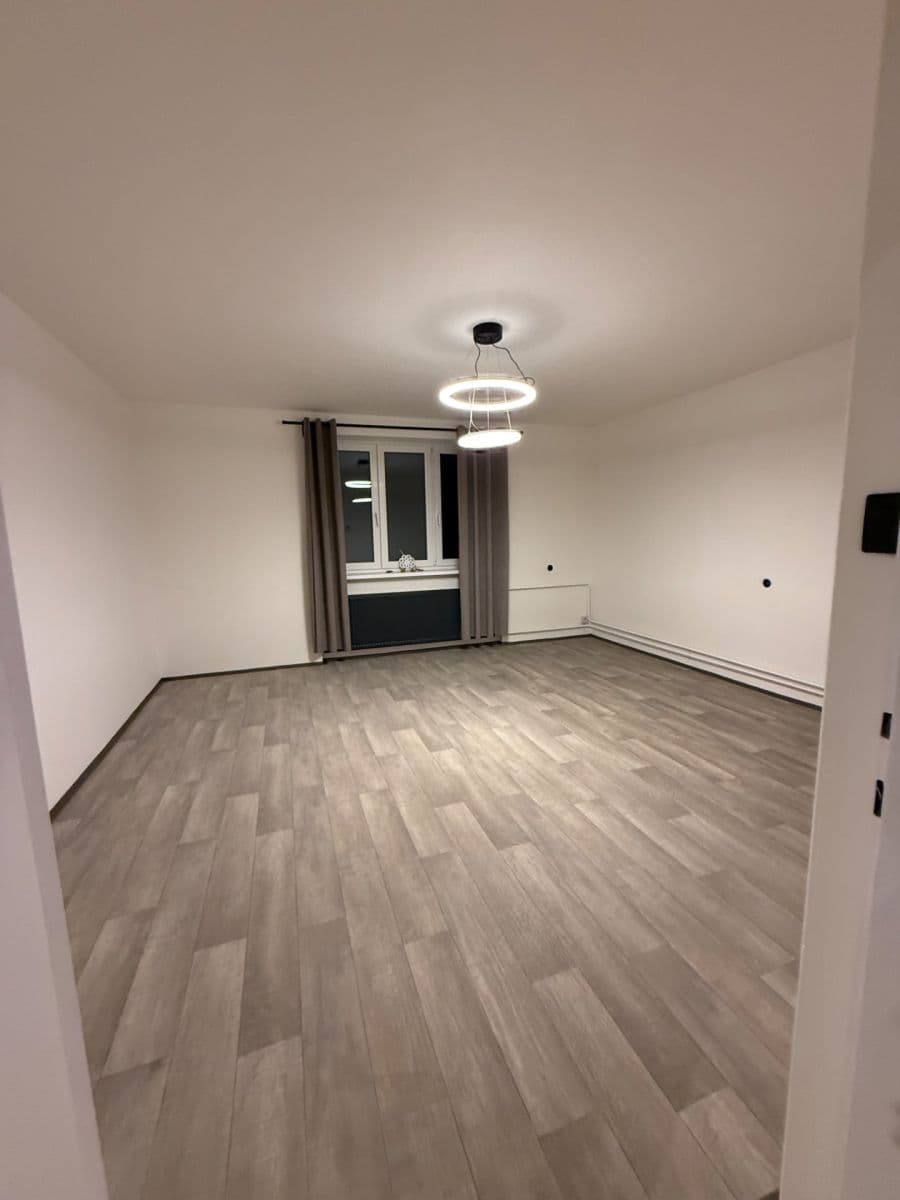 Pronájem bytu 2+1 64 m², Veslařská, Brno, Jihomoravský kraj Pronájem bytu 2+1 64 m², Veslařská, Brno, Jihomoravský kraj