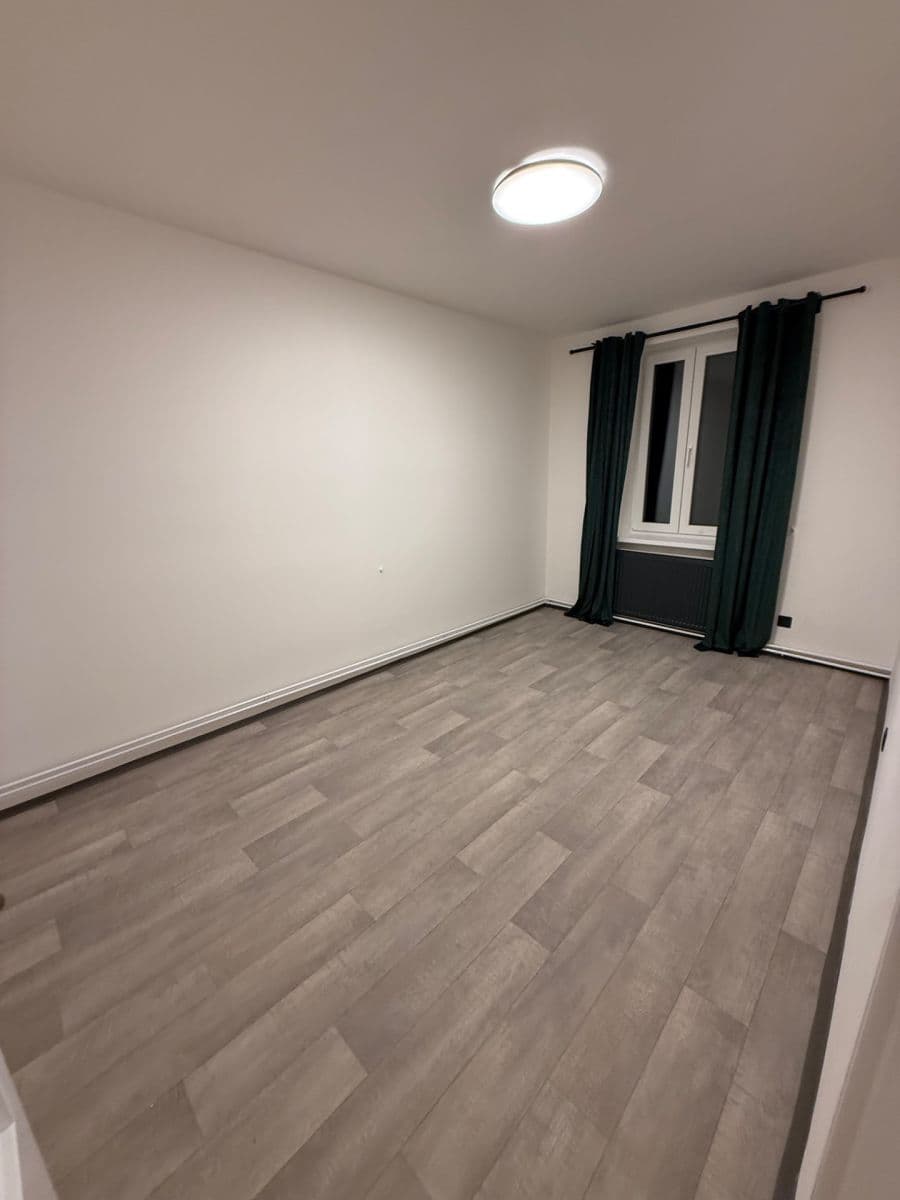 Pronájem bytu 2+1 64 m², Veslařská, Brno, Jihomoravský kraj Pronájem bytu 2+1 64 m², Veslařská, Brno, Jihomoravský kraj