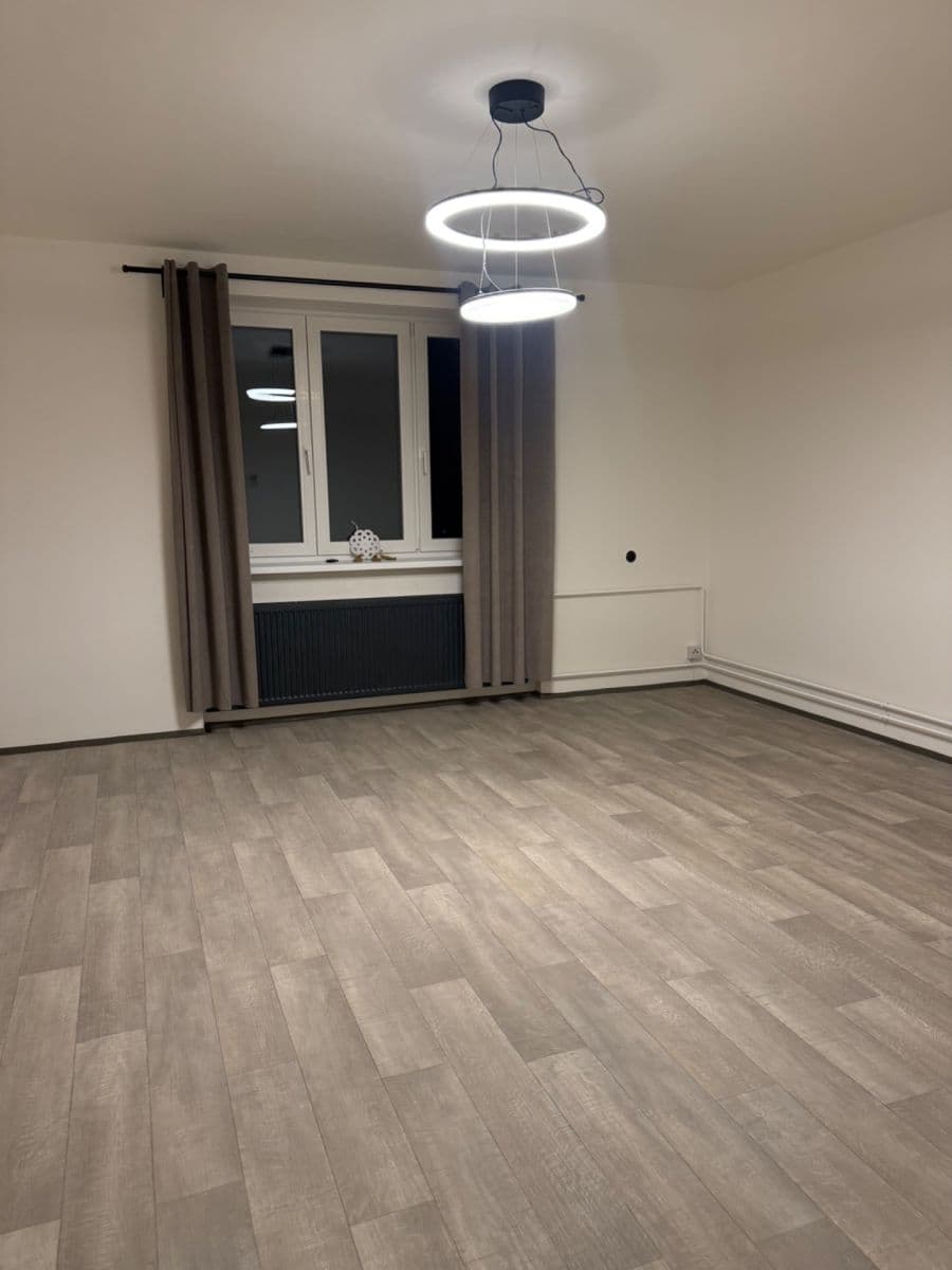 Pronájem bytu 2+1 64 m², Veslařská, Brno, Jihomoravský kraj Pronájem bytu 2+1 64 m², Veslařská, Brno, Jihomoravský kraj