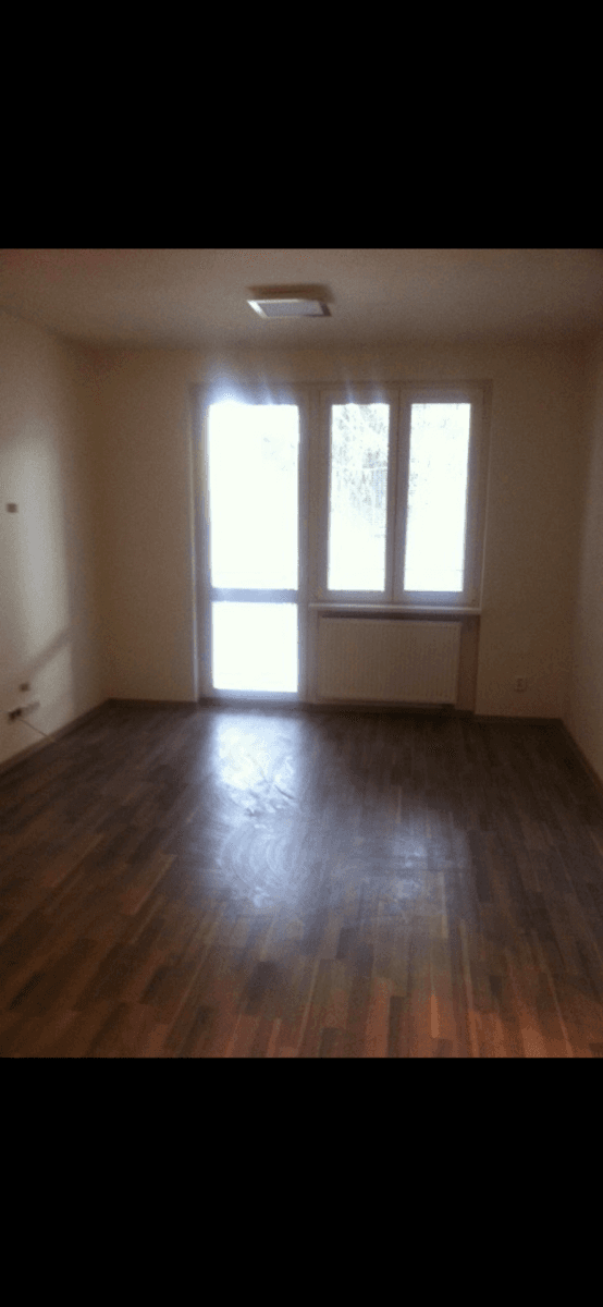 Pronájem bytu 1+1 35 m², Komenského náměstí, Rosice, Jihomoravský kraj Pronájem bytu 1+1 35 m², Komenského náměstí, Rosice, Jihomoravský kraj