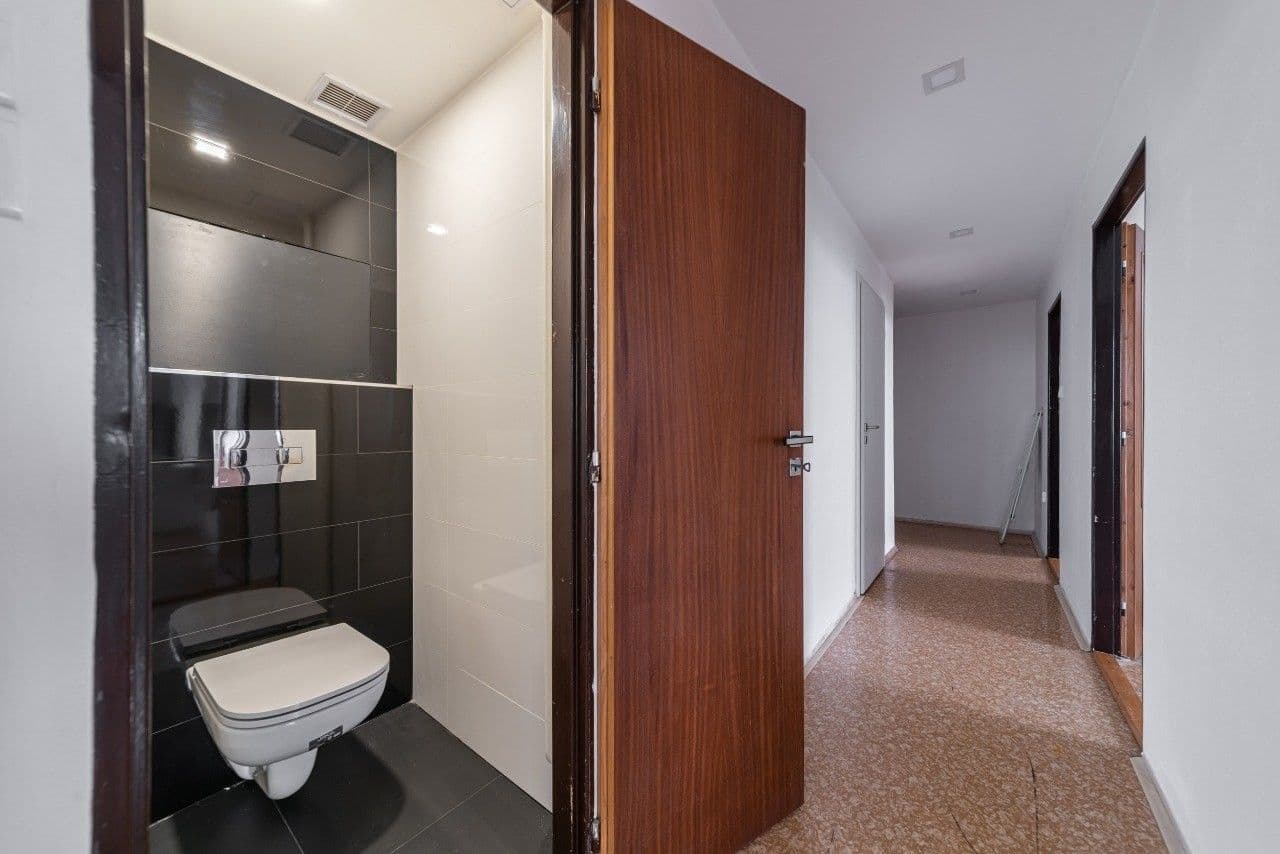 Pronájem bytu 4+1 24 m², Kříženeckého náměstí, Praha, Praha Pronájem bytu 4+1 24 m², Kříženeckého náměstí, Praha, Praha