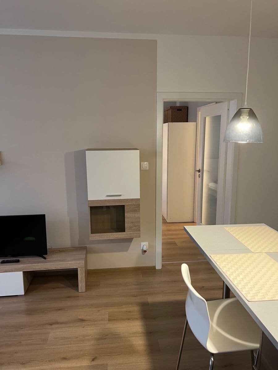Prodej bytu 2+kk 55 m², Zlochova, Praha, Praha Prodej bytu 2+kk 55 m², Zlochova, Praha, Praha