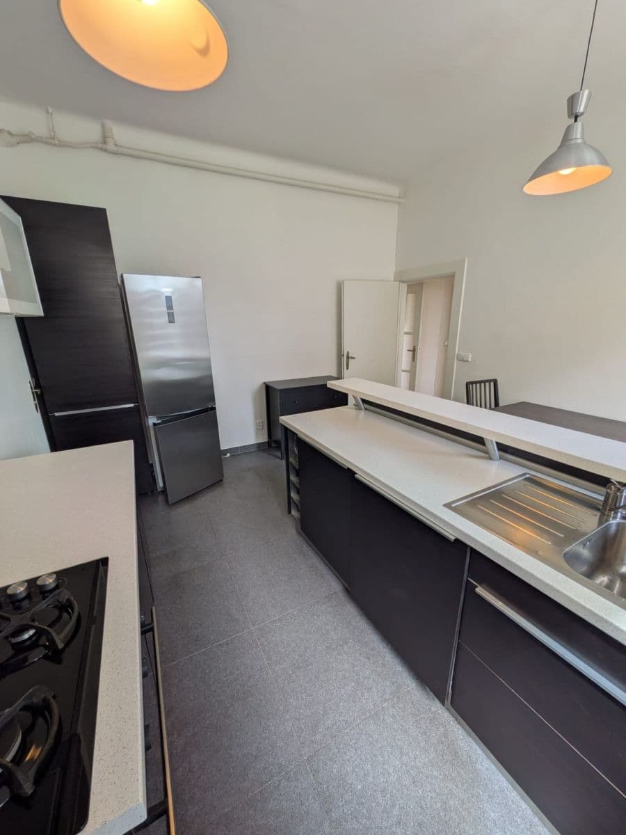 Pronájem bytu 4+1 96 m², Rooseveltova, Praha, Praha Pronájem bytu 4+1 96 m², Rooseveltova, Praha, Praha
